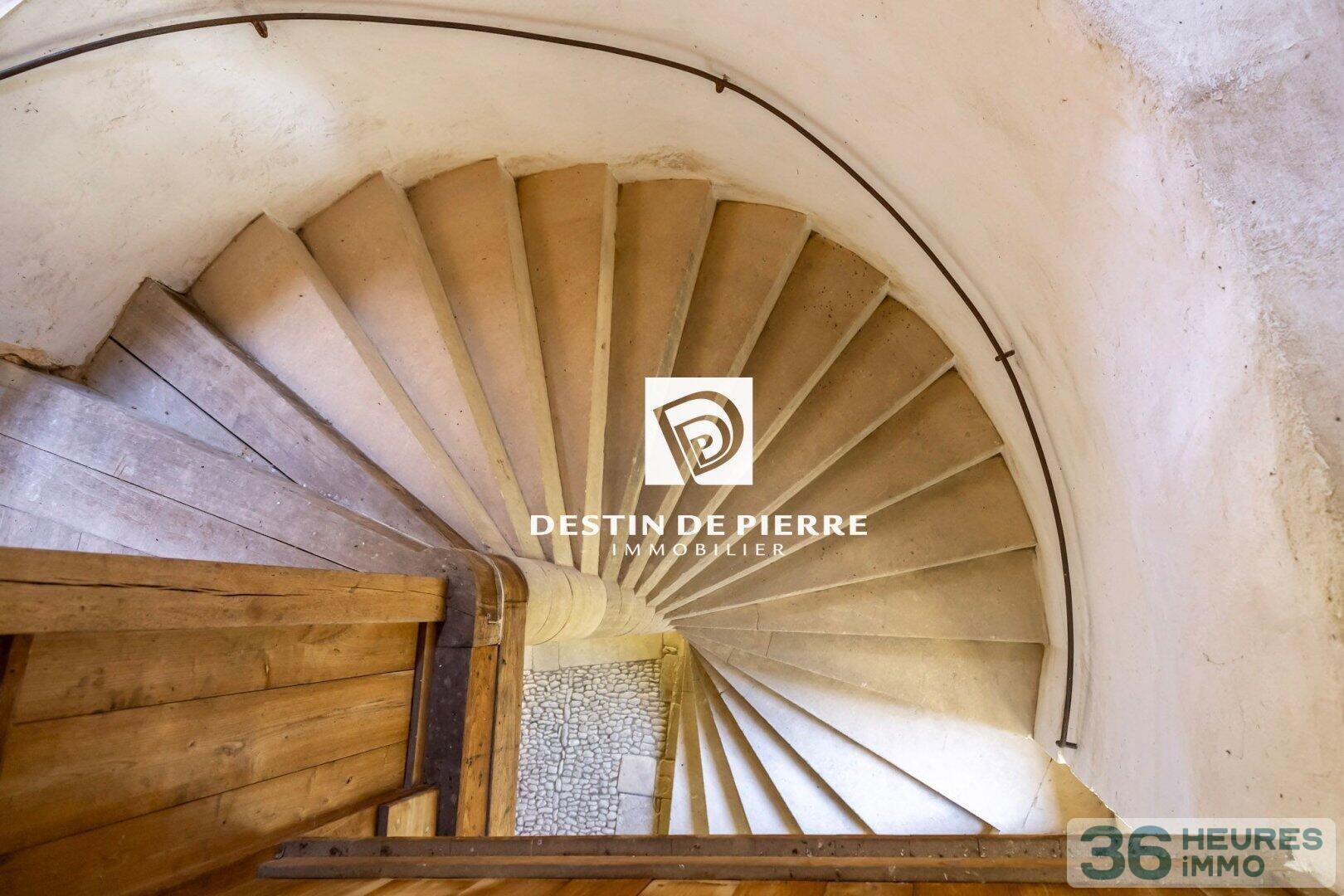 Périgord Noir - Manoir Renaissance et maison paysanne - 11 ha bois et prairies