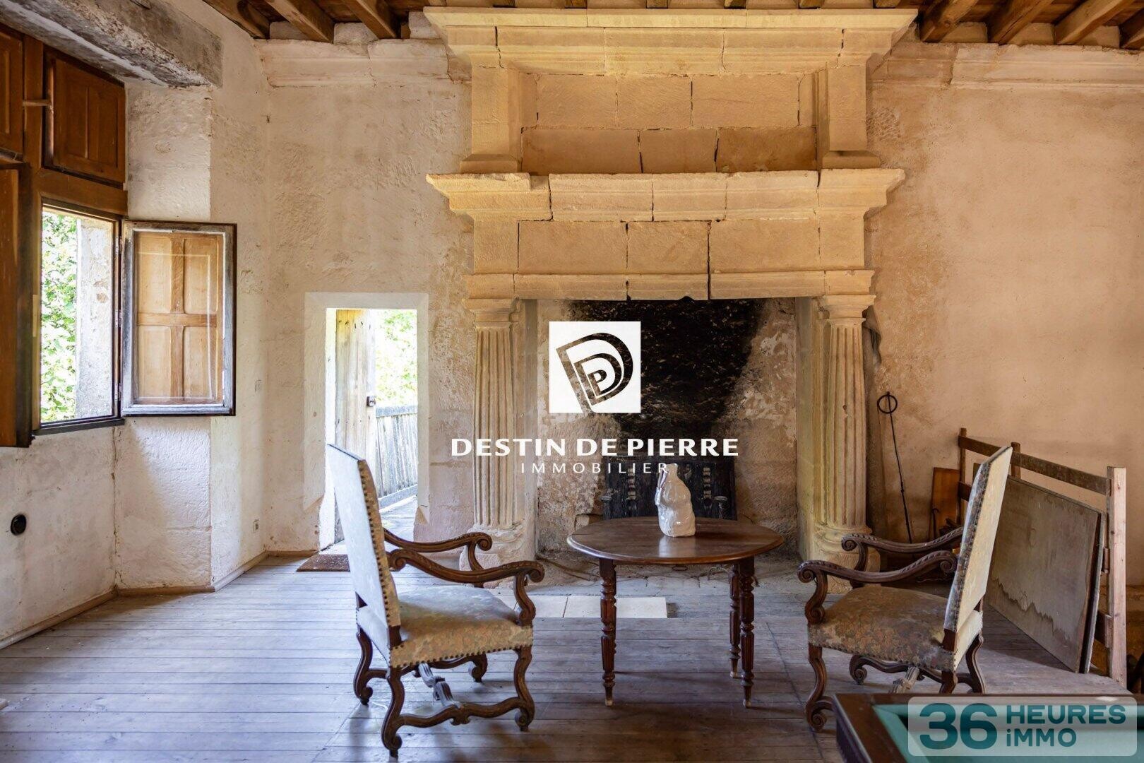 Périgord Noir - Manoir Renaissance et maison paysanne - 11 ha bois et prairies