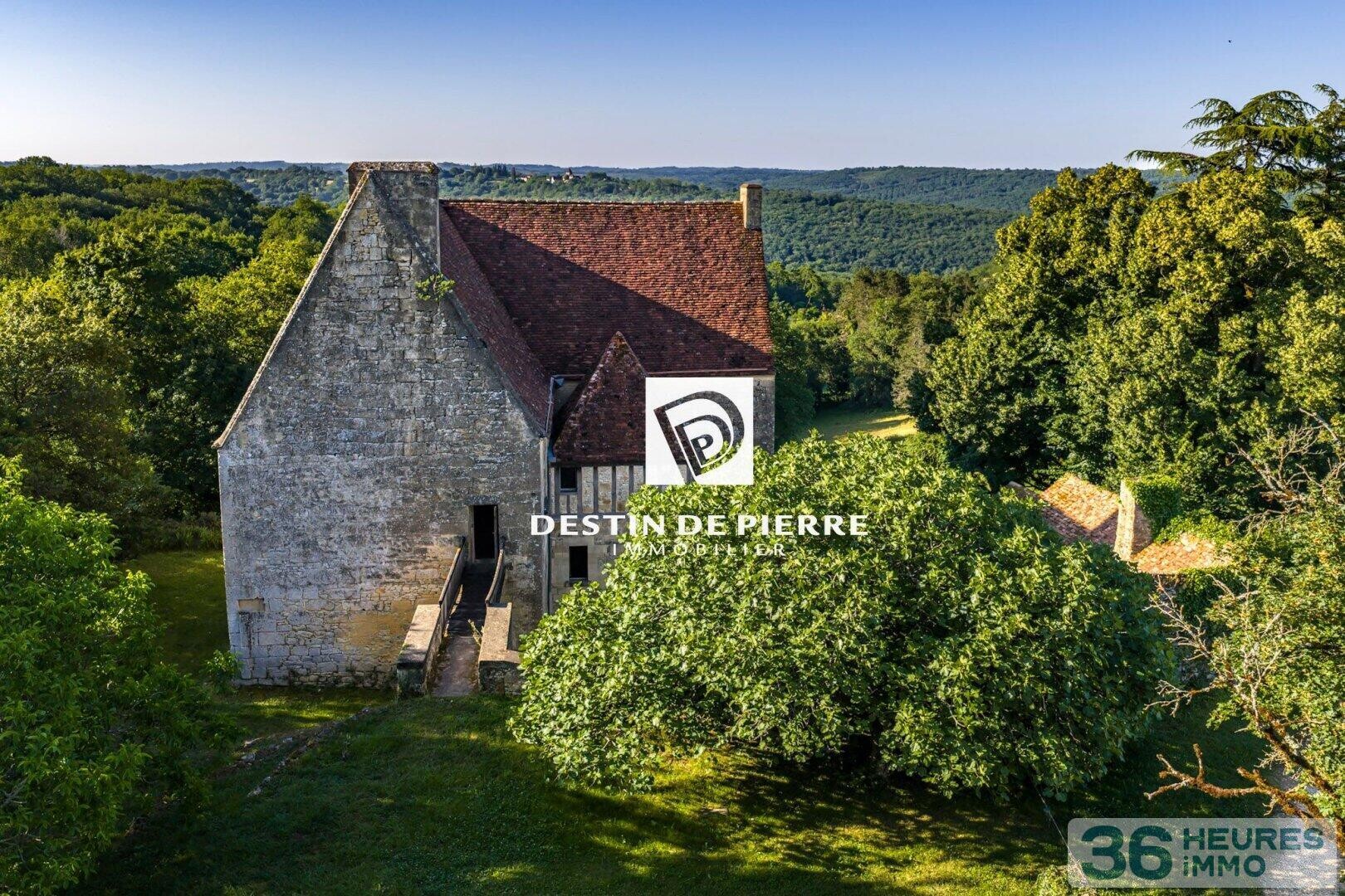 Périgord Noir - Manoir Renaissance et maison paysanne - 11 ha bois et prairies