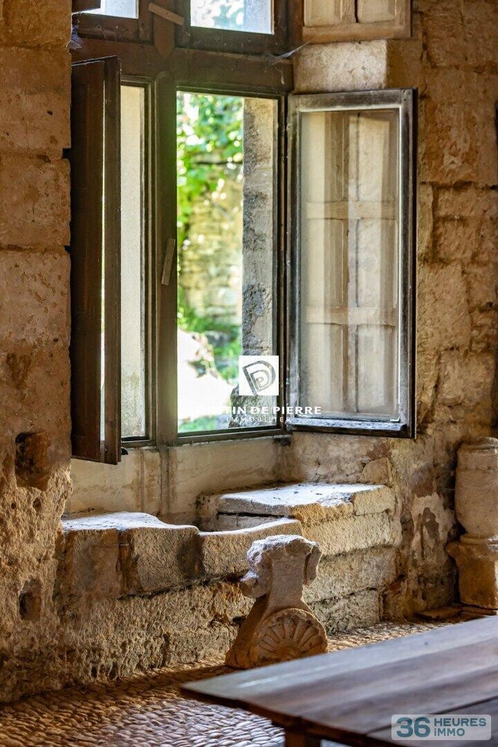 Périgord Noir - Manoir Renaissance et maison paysanne - 11 ha bois et prairies