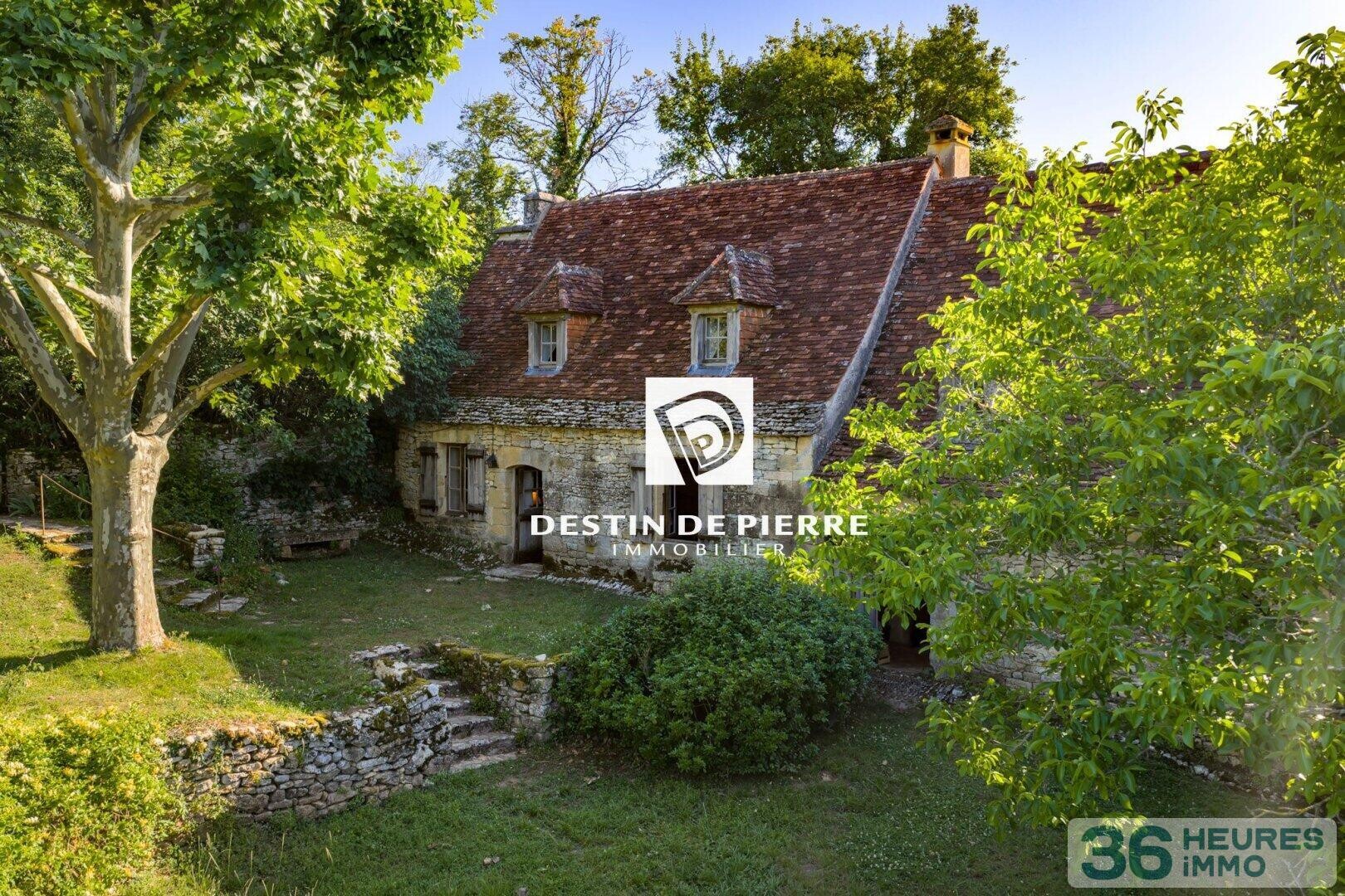 Périgord Noir - Manoir Renaissance et maison paysanne - 11 ha bois et prairies