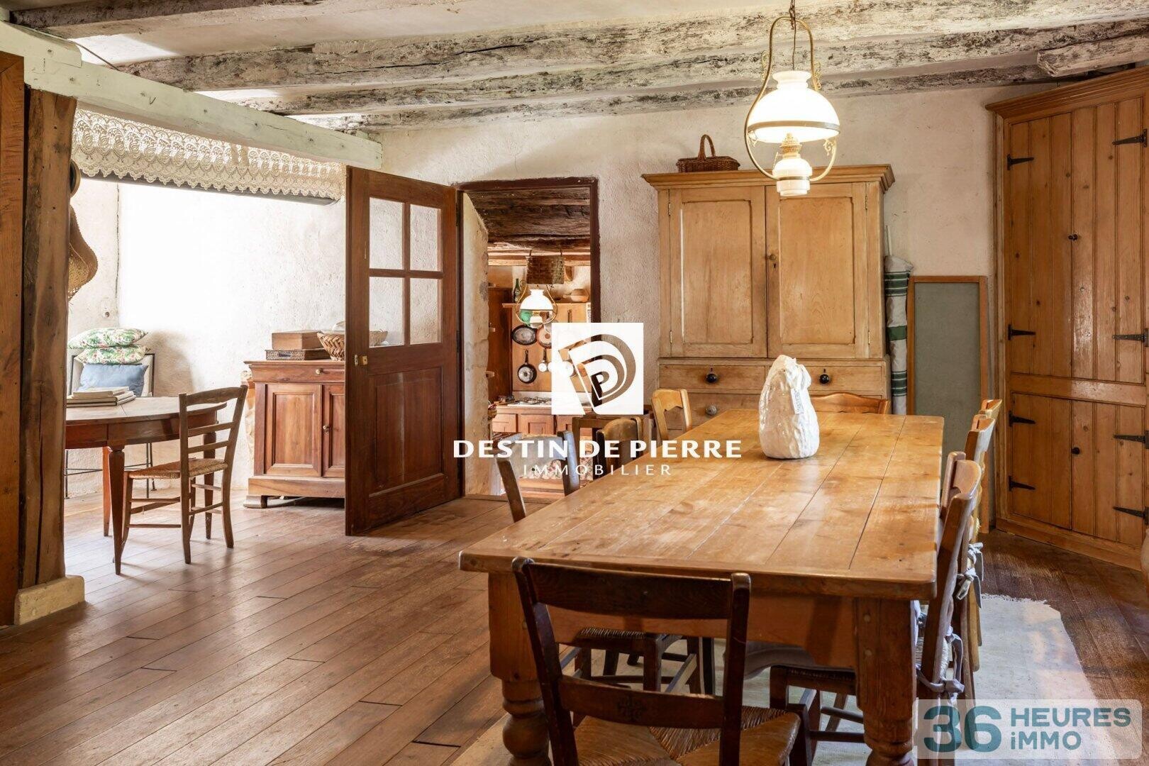 Périgord Noir - Manoir Renaissance et maison paysanne - 11 ha bois et prairies