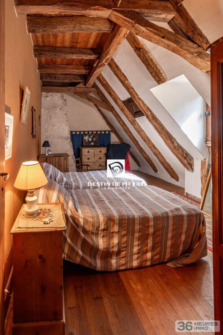 Périgord Noir - Manoir Renaissance et maison paysanne - 11 ha bois et prairies