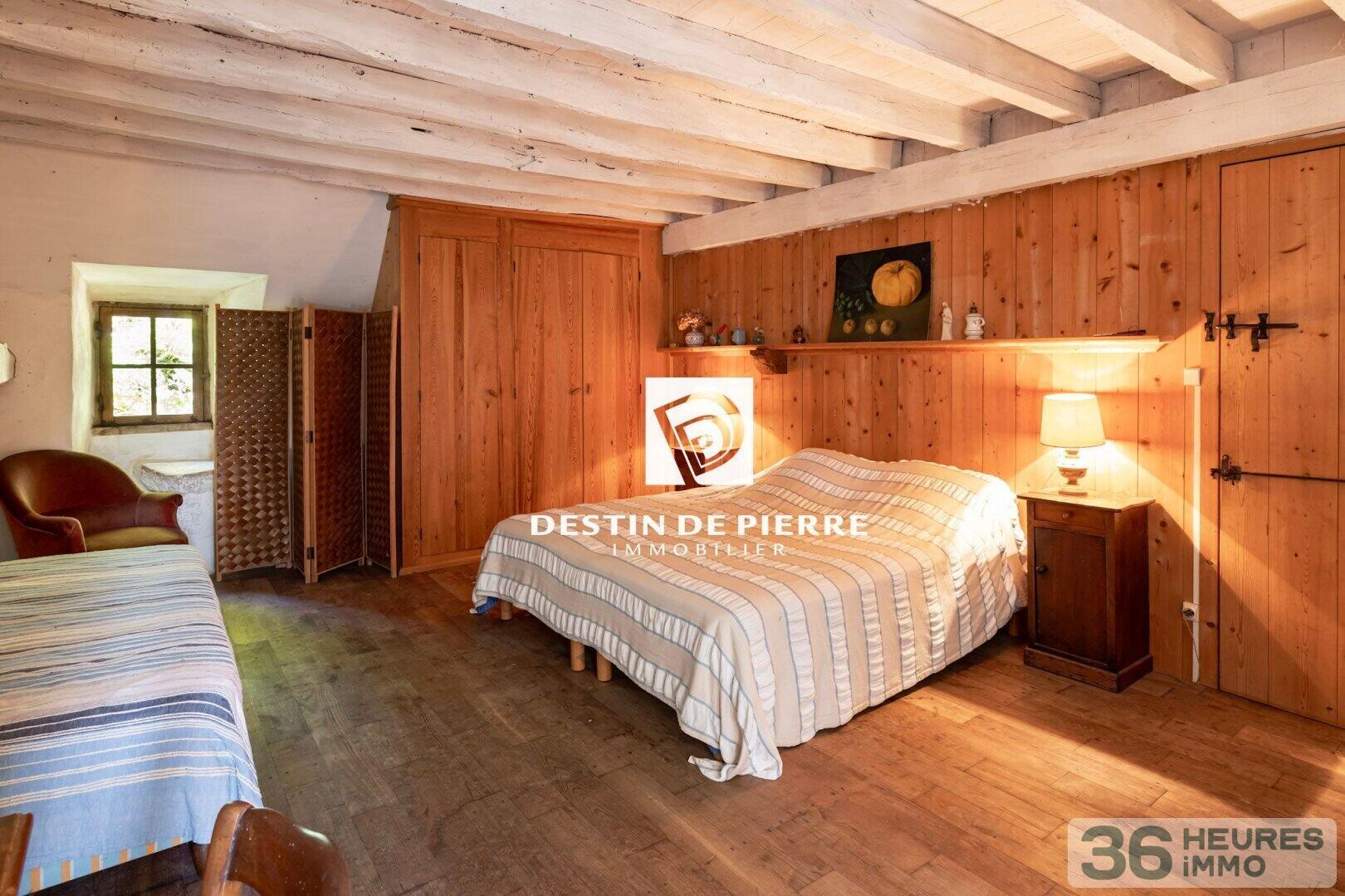 Périgord Noir - Manoir Renaissance et maison paysanne - 11 ha bois et prairies