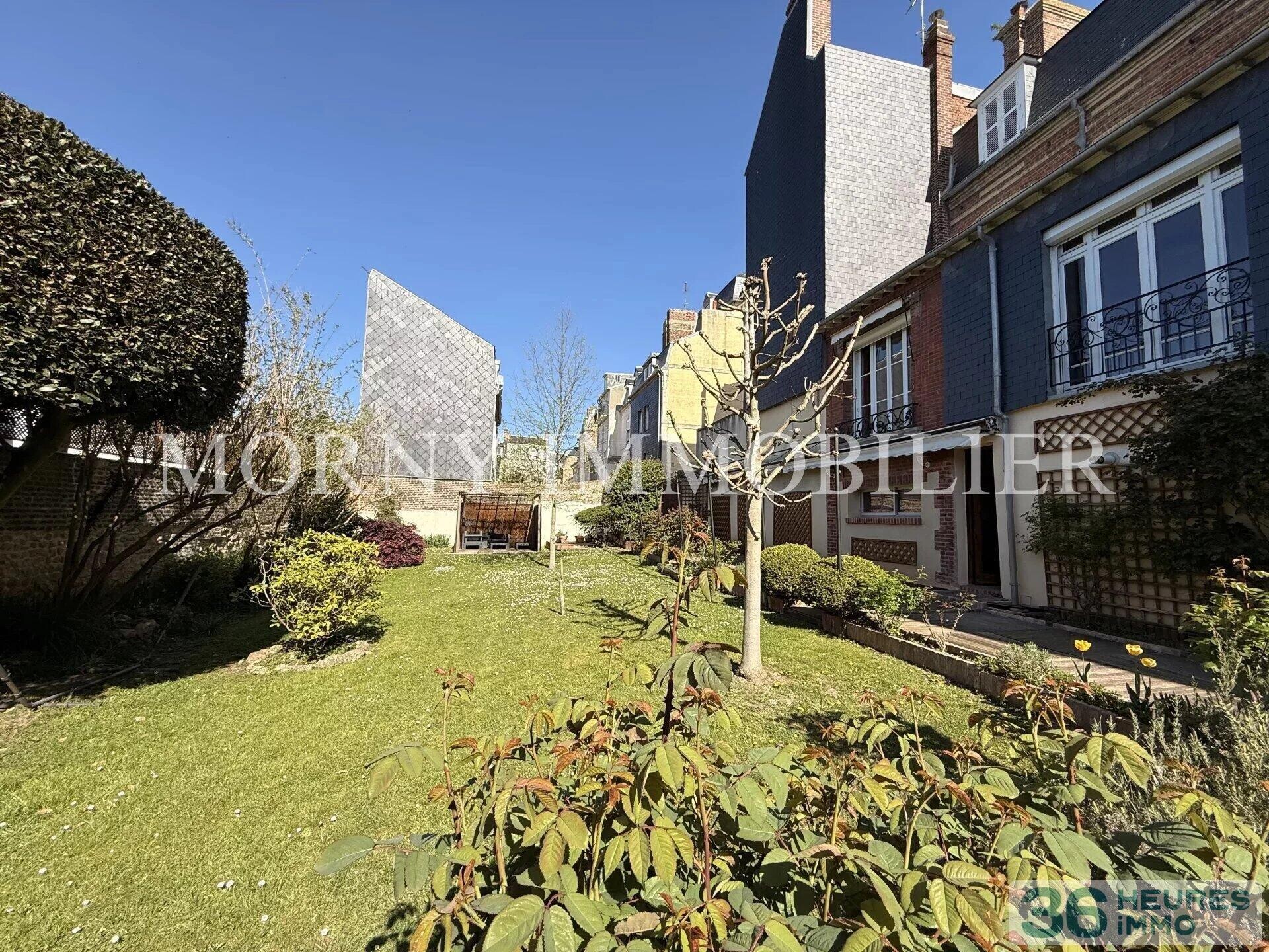 MAISON DE VILLE AVEC JARDIN DE 400M2 SUD-OUEST