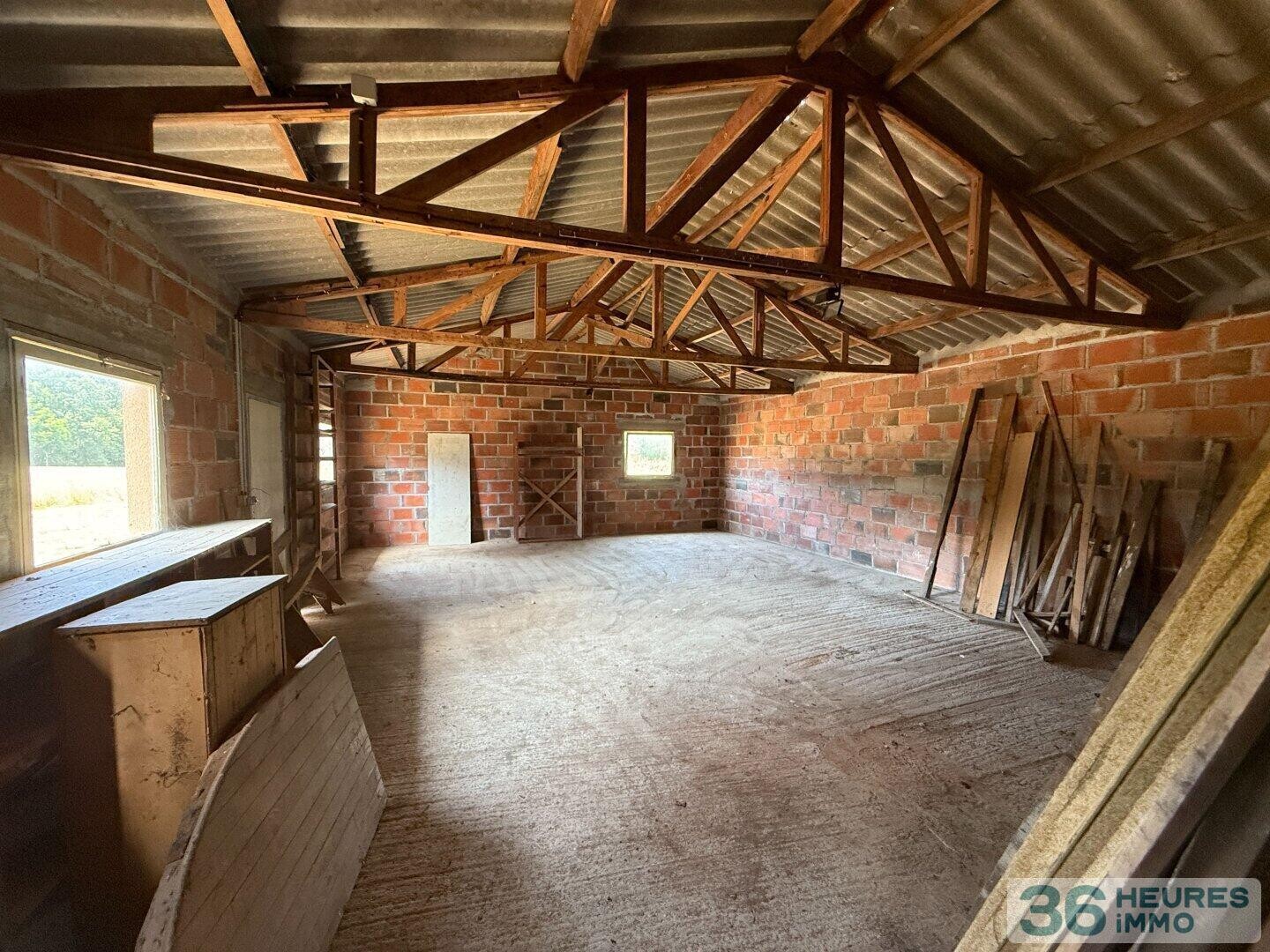 MAISON AVEC TERRAIN ARBORE