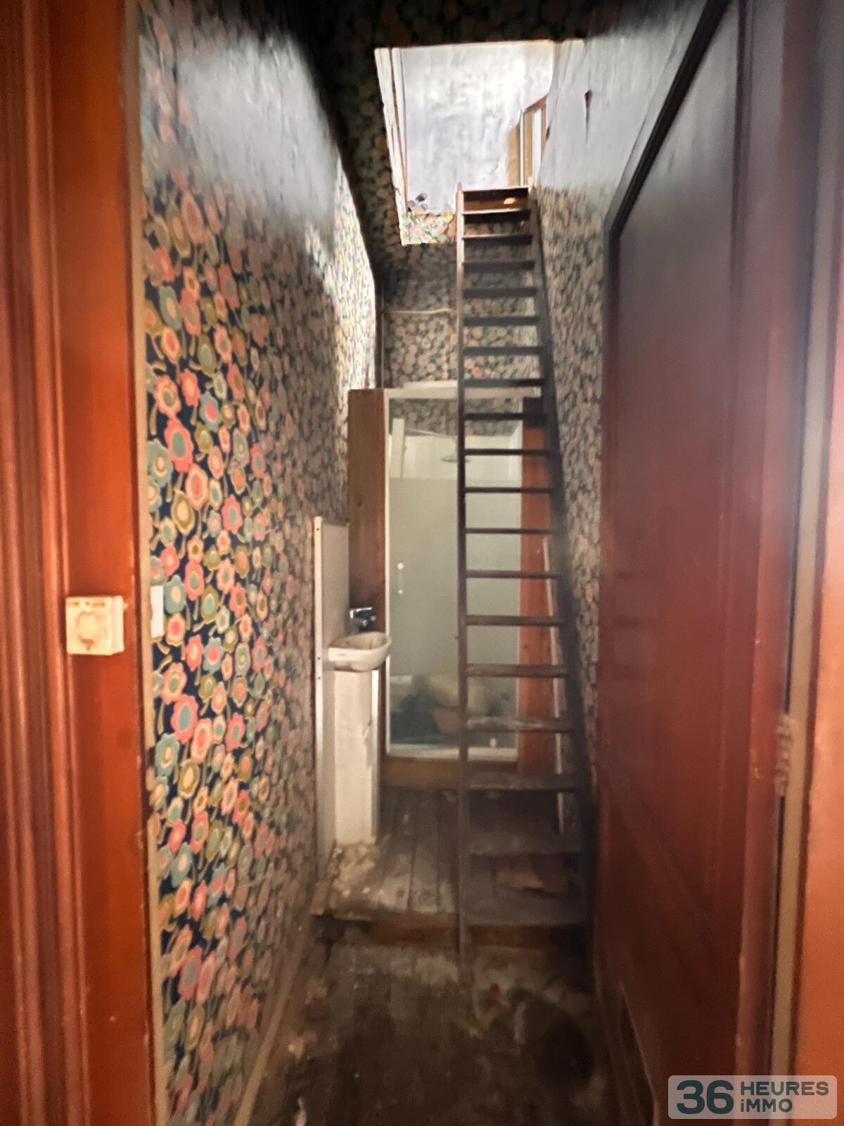 MAISON 7 PIECES . 4 CHS A RENOVER