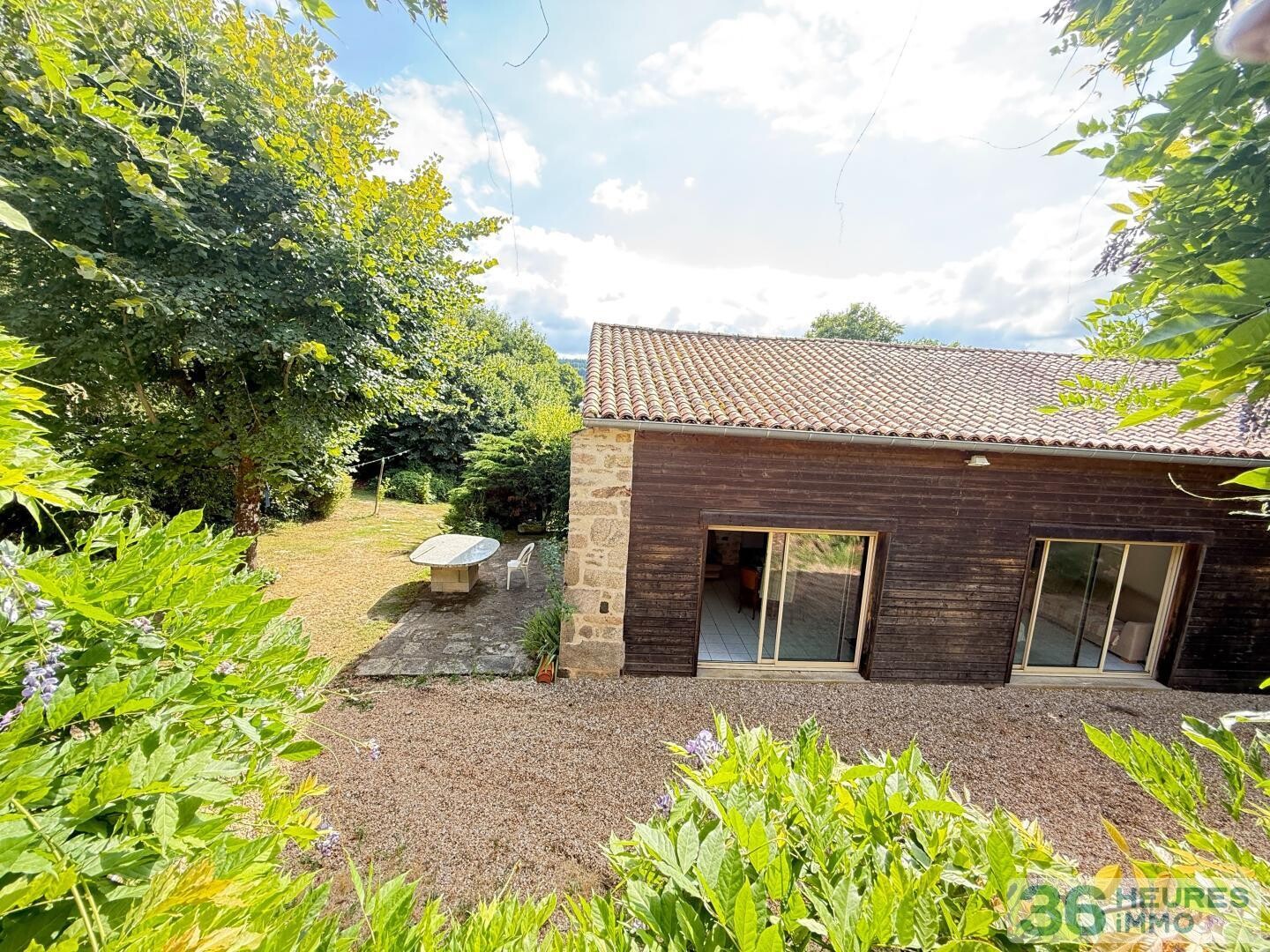 propriété avec piscine intérieure  Bessines sur Gartempe