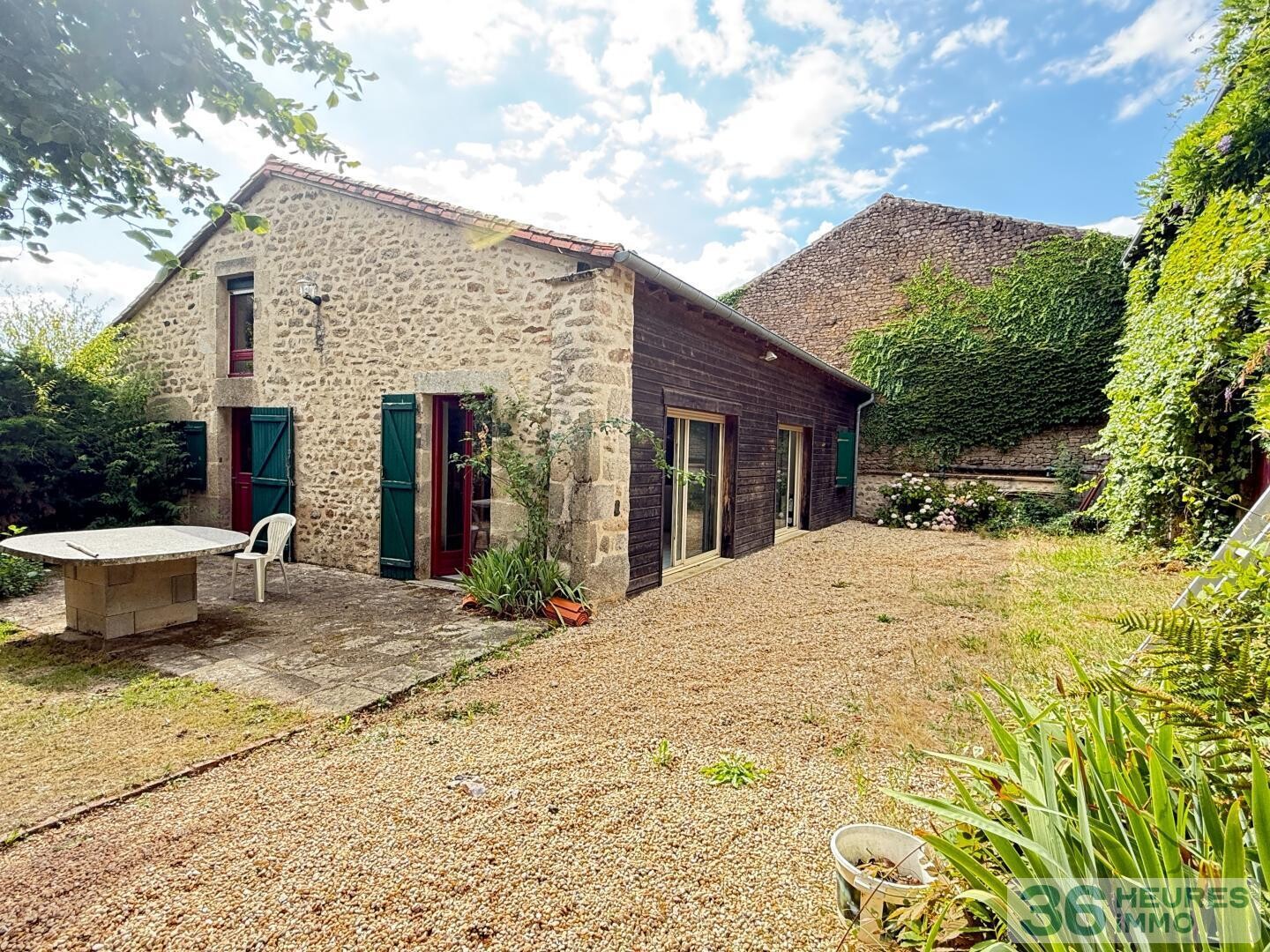 propriété avec piscine intérieure  Bessines sur Gartempe