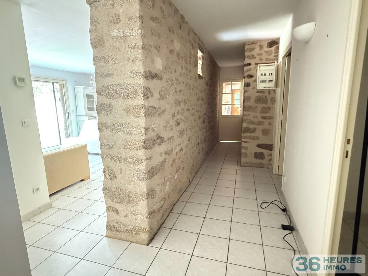 propriété avec piscine intérieure  Bessines sur Gartempe