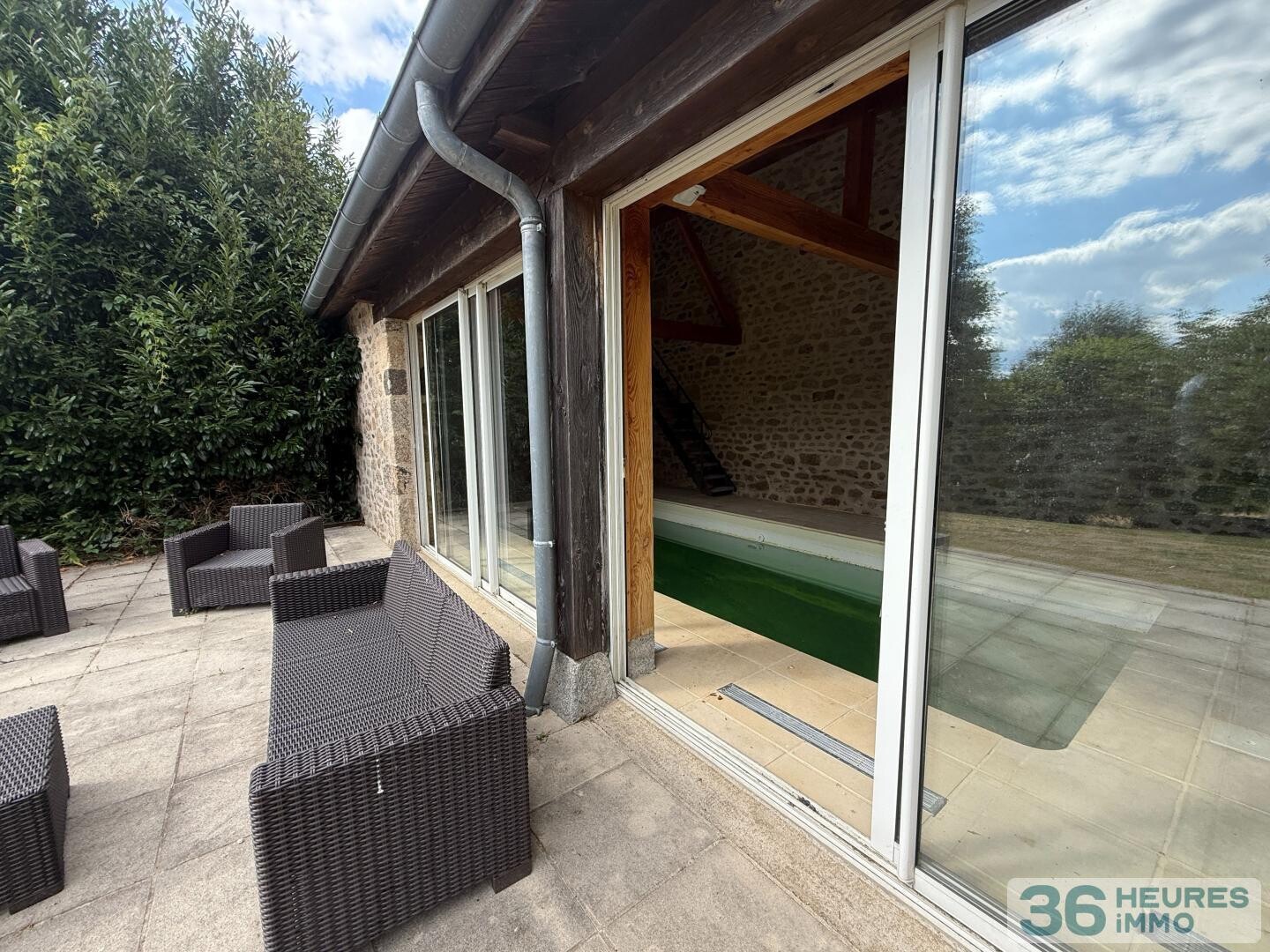 propriété avec piscine intérieure  Bessines sur Gartempe