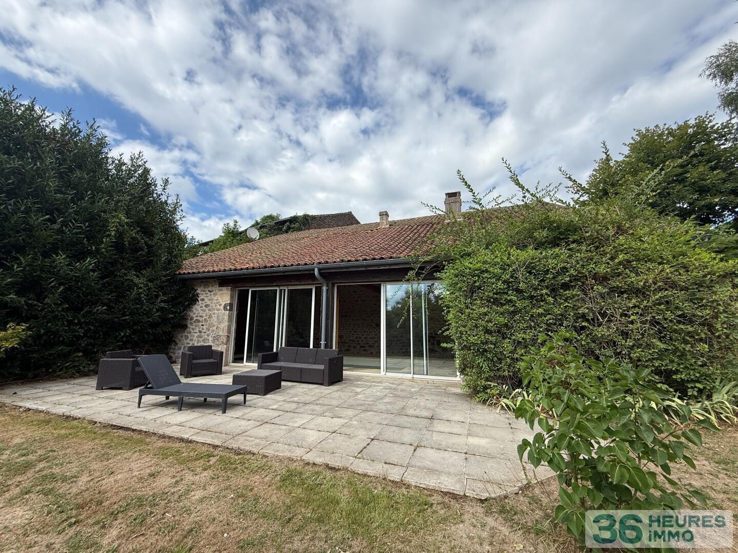 propriété avec piscine intérieure  Bessines sur Gartempe