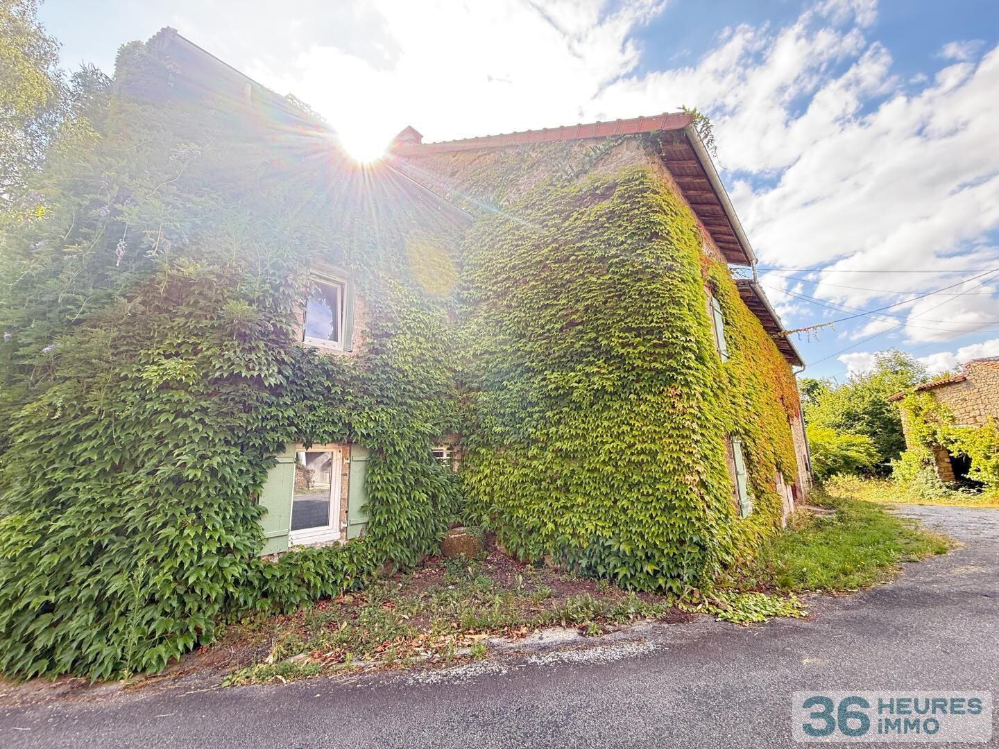 propriété avec piscine intérieure  Bessines sur Gartempe