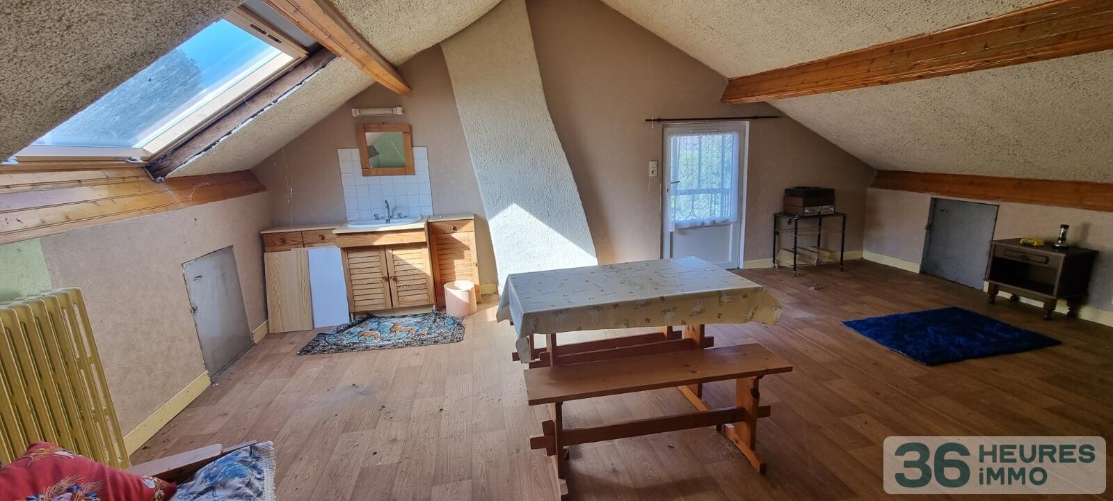 MAISON INDEPENDANTE SUR PARCELLE DE PLUS DE 5000 m2