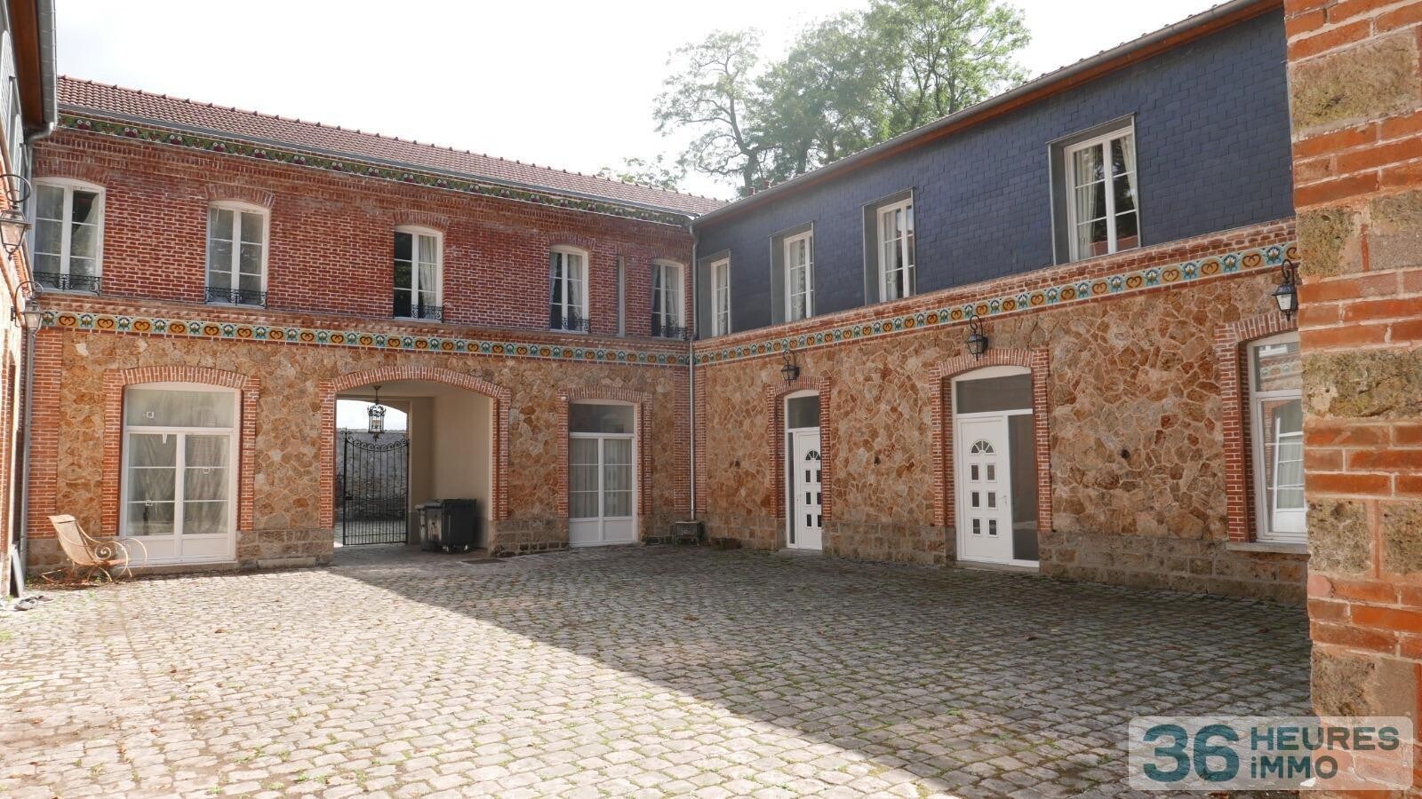 Chateau du parc de charnesseuil