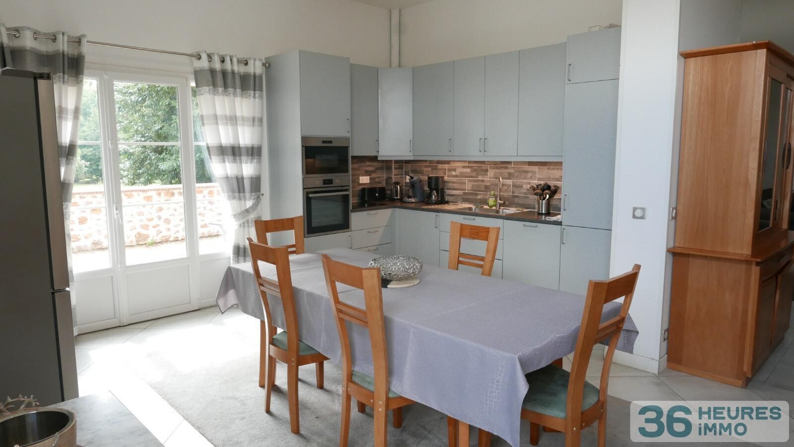 Chateau du parc de charnesseuil