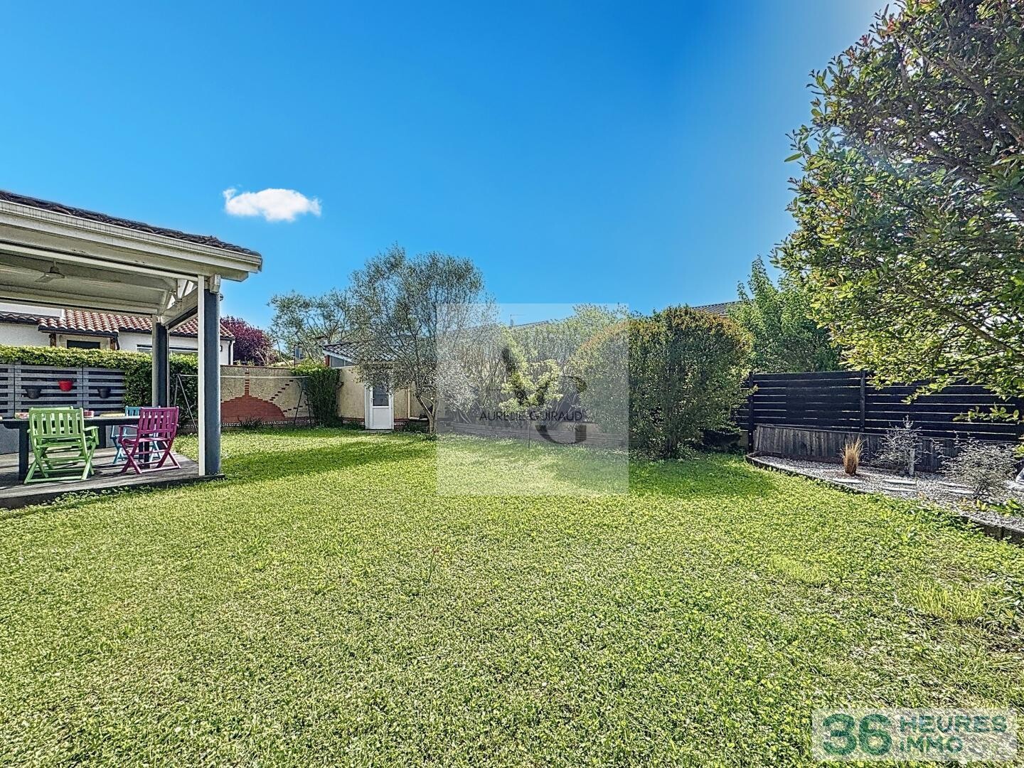 MAISON individuelle T4 de PLAIN-PIED avec JARDIN, GARAGE et DÉPENDANCE en excellent état.