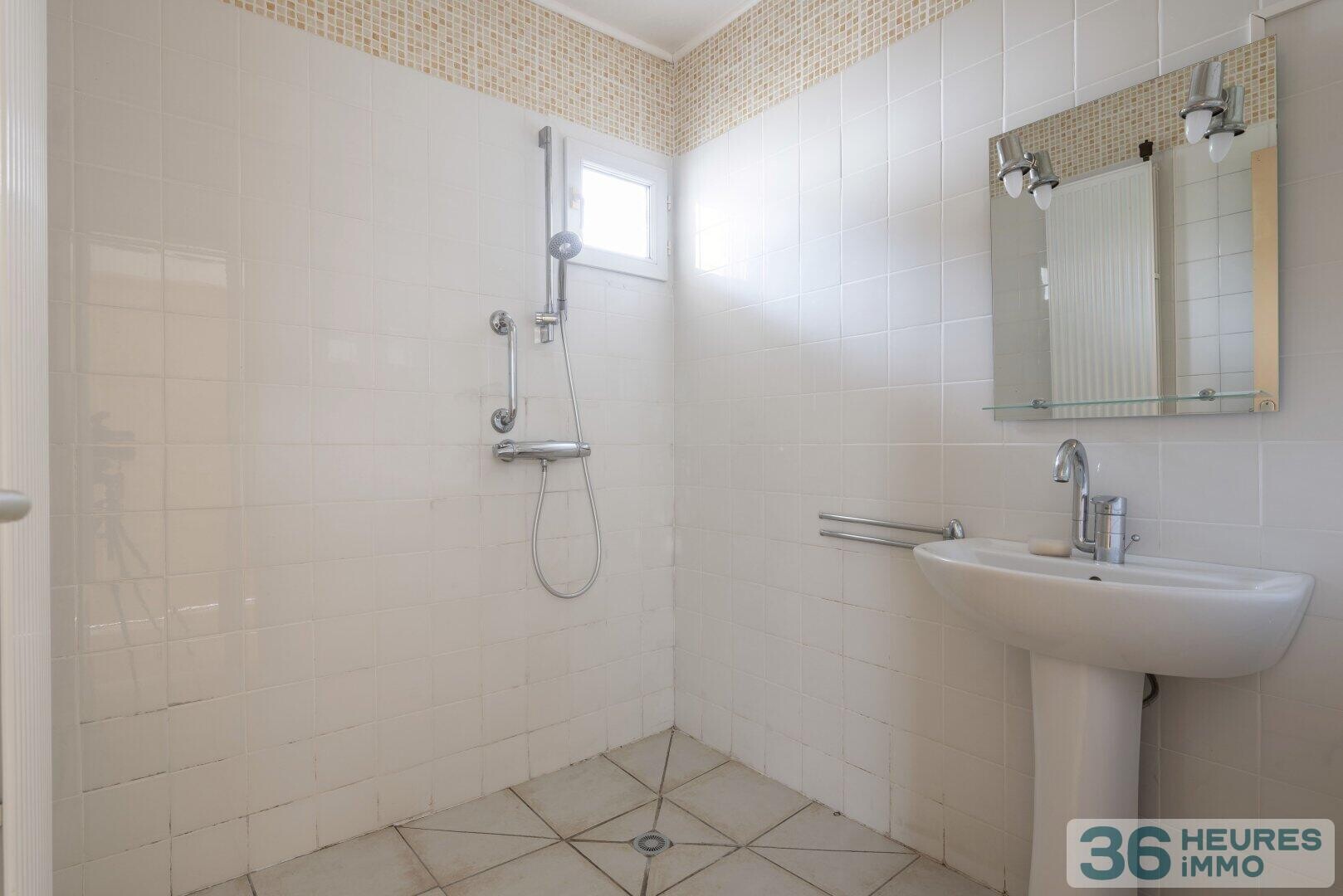 Voiron – Secteur Garenne : maison des années 1960 à moderniser