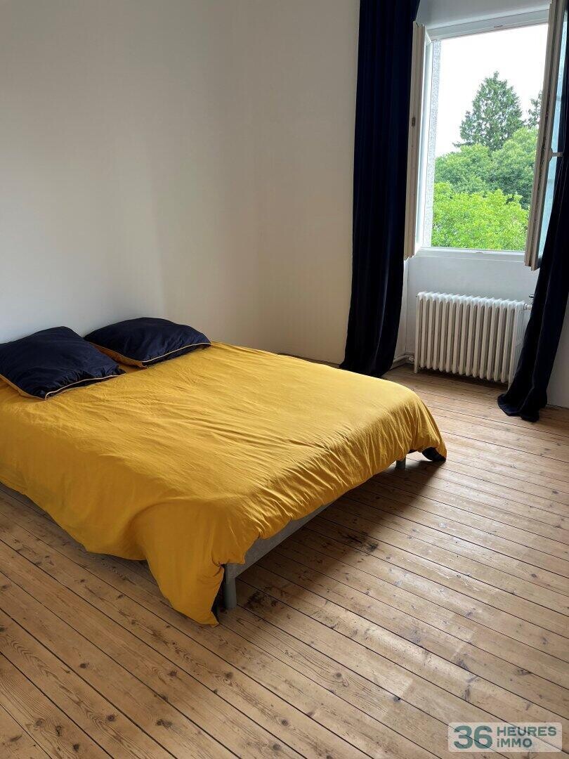 Maison de ville en pierres