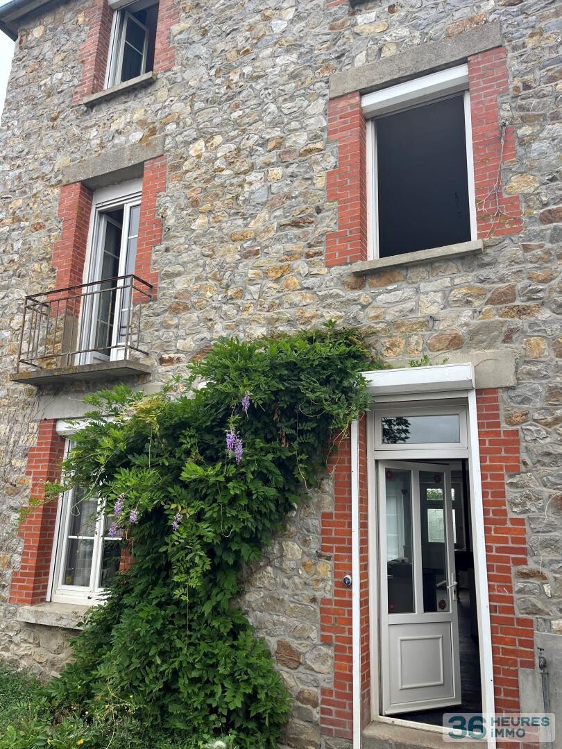 Maison de ville en pierres