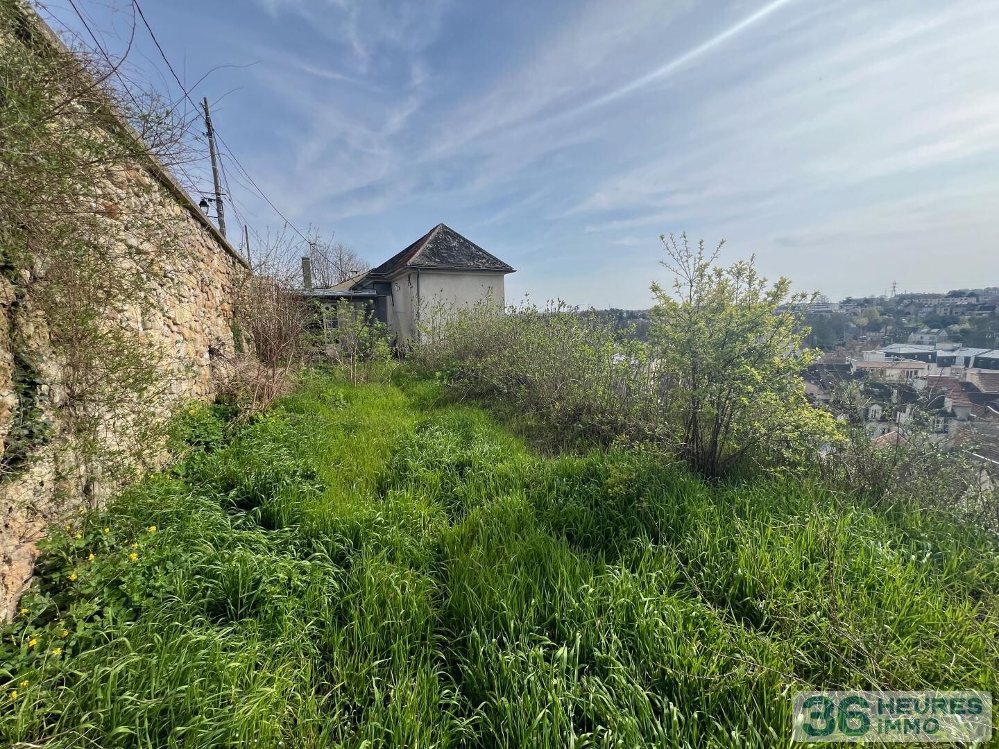 Maison à réhabiliter centre-ville Pontoise - vue imprenable