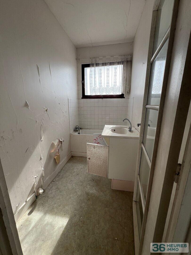 Maison à réhabiliter centre-ville Pontoise - vue imprenable