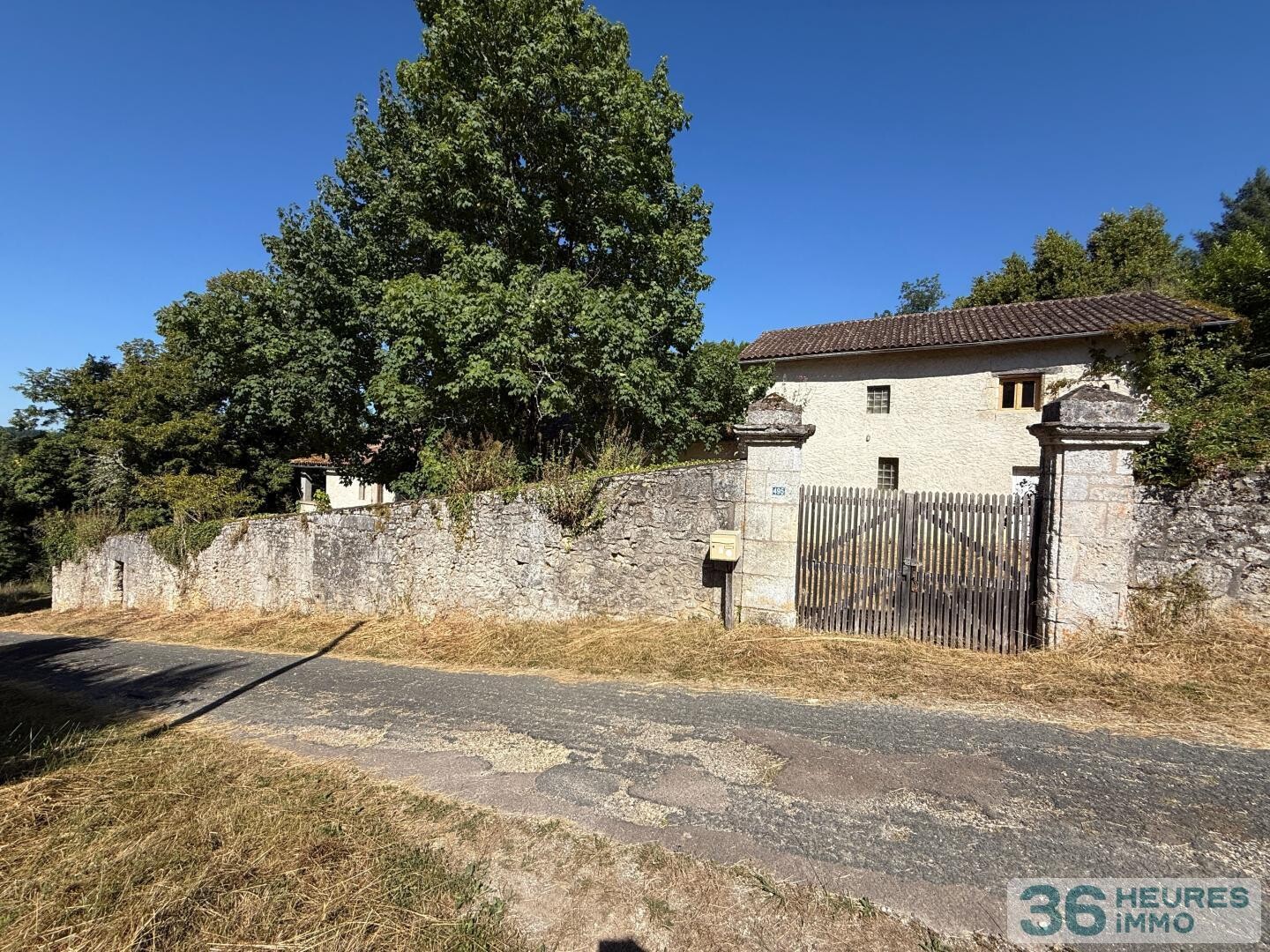 MAISON FORESTIERE ANTONNE