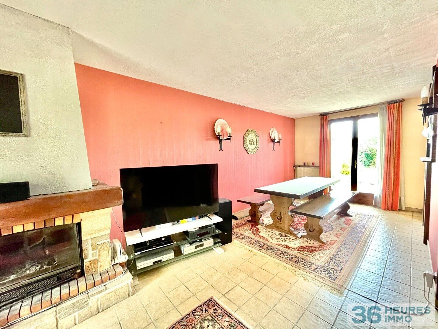 Maison - 9 pièces - 164 m²