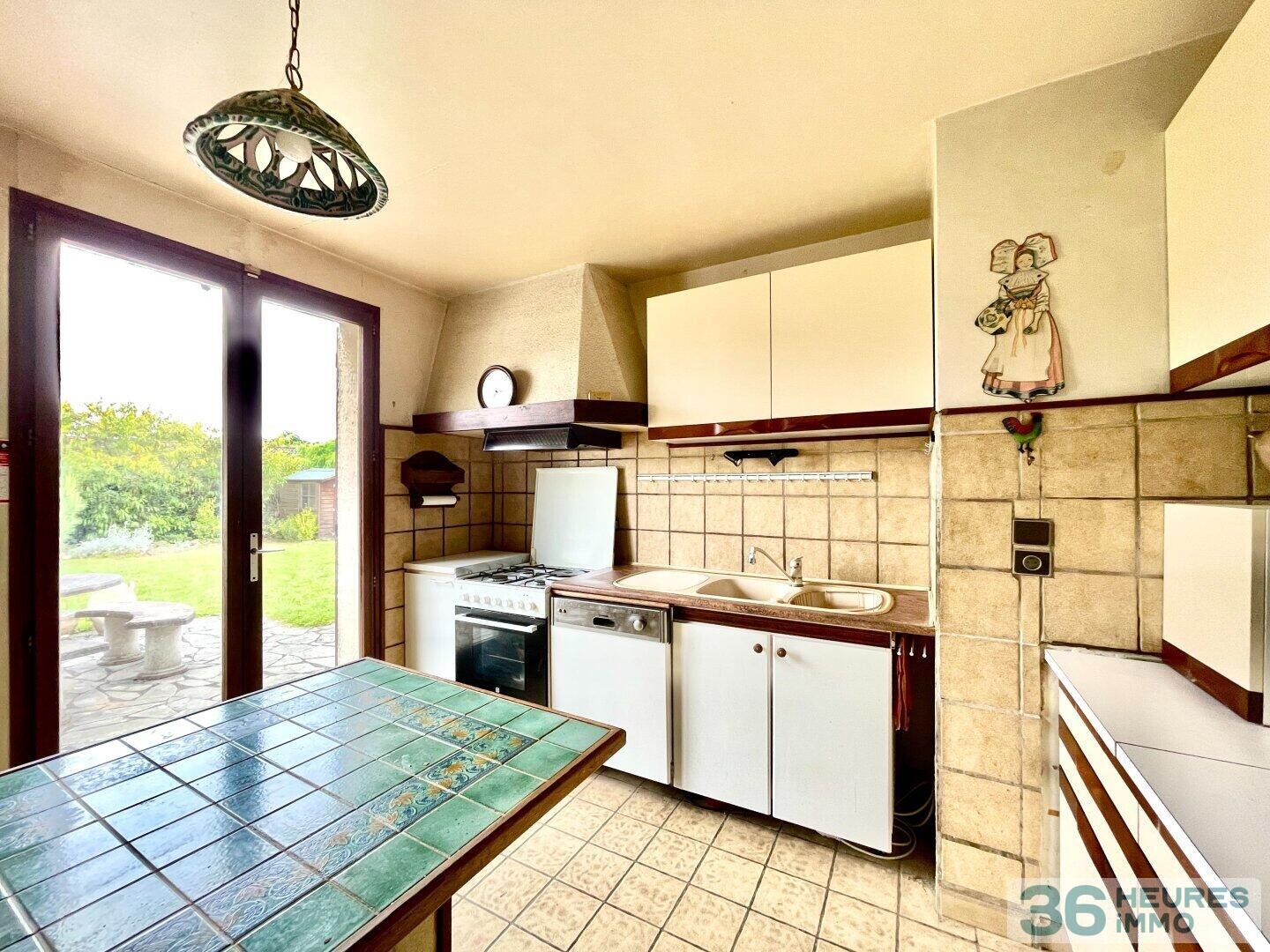 Maison - 9 pièces - 164 m²