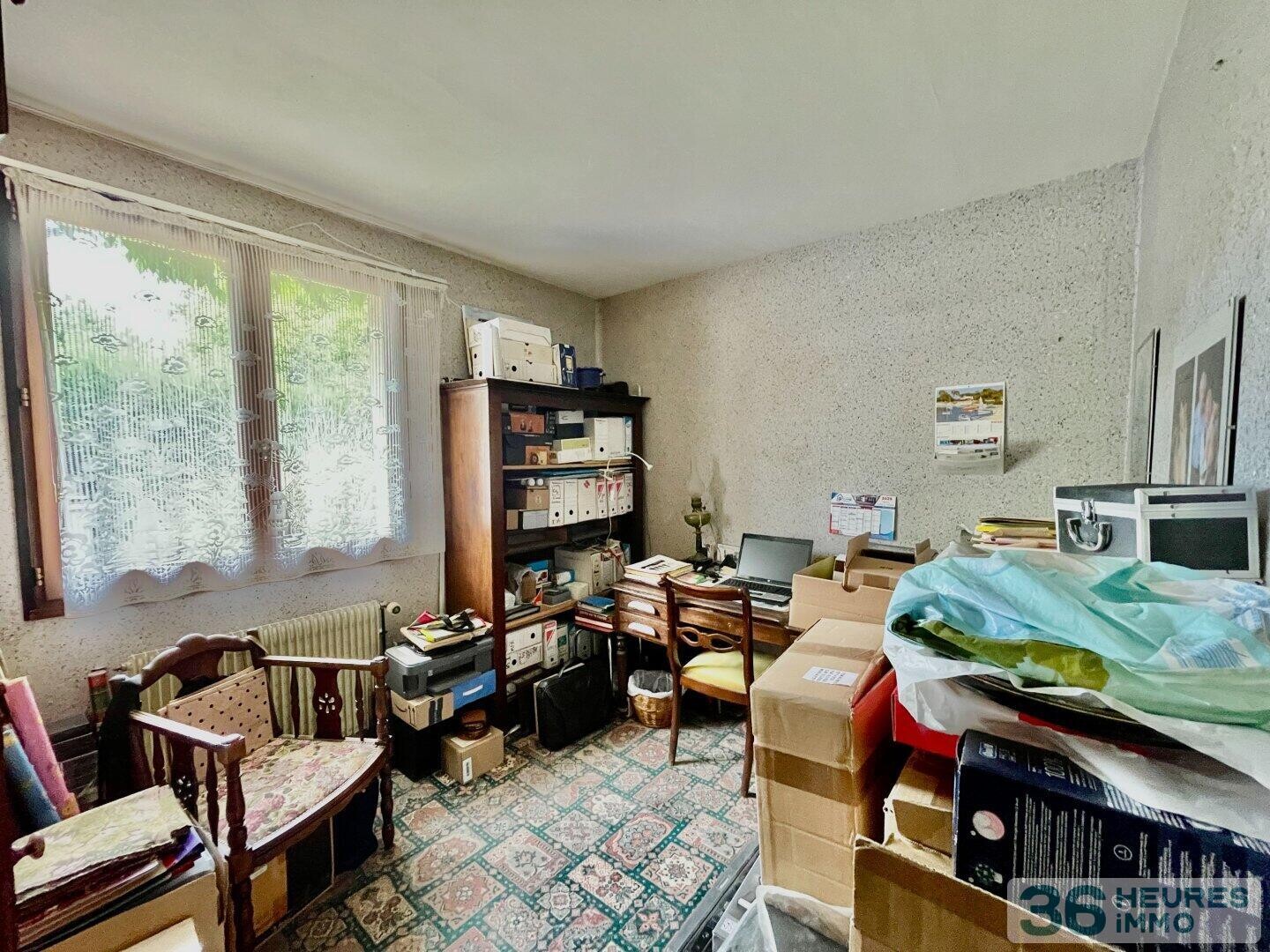 Maison - 9 pièces - 164 m²