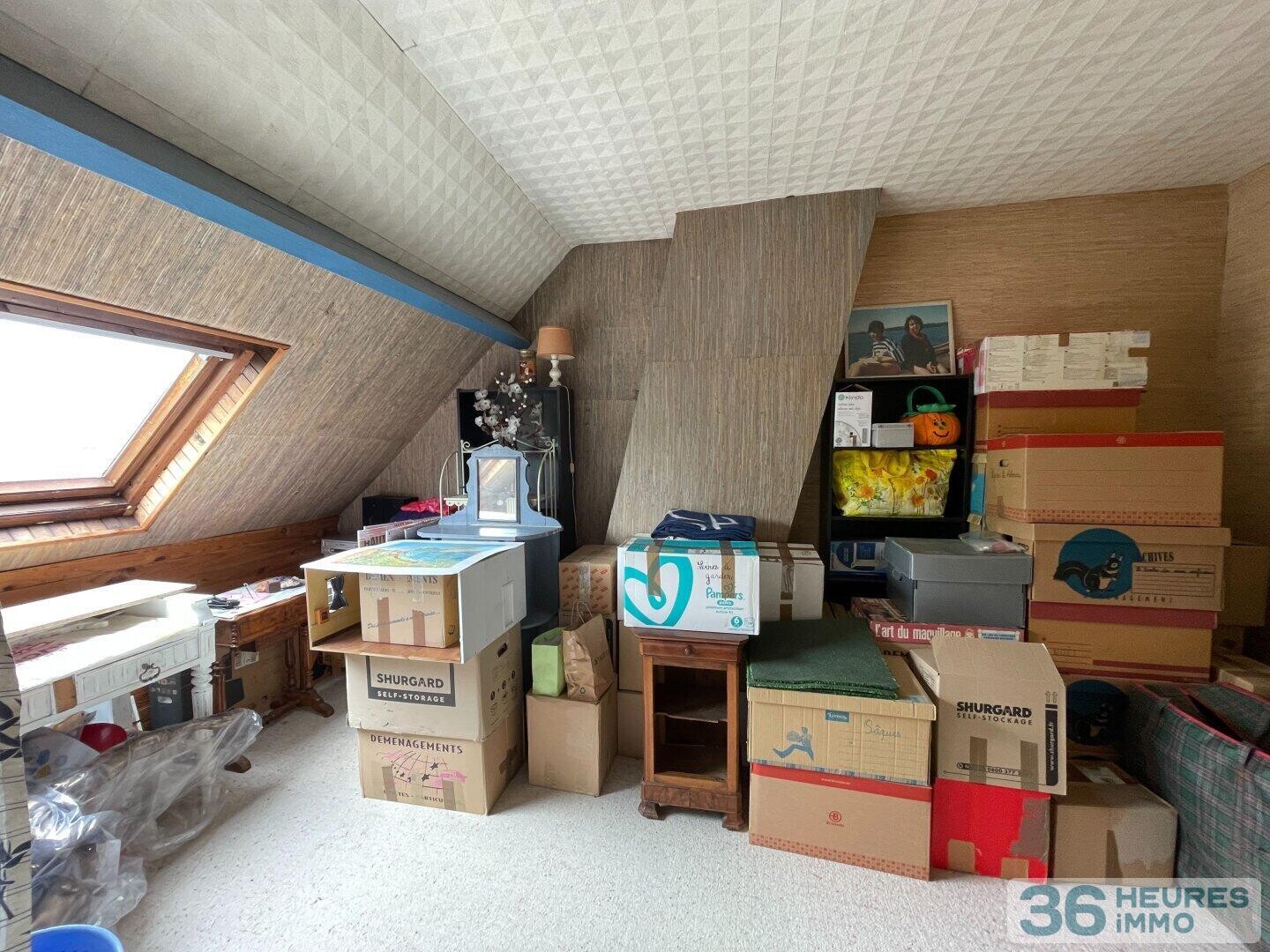 Maison - 9 pièces - 164 m²