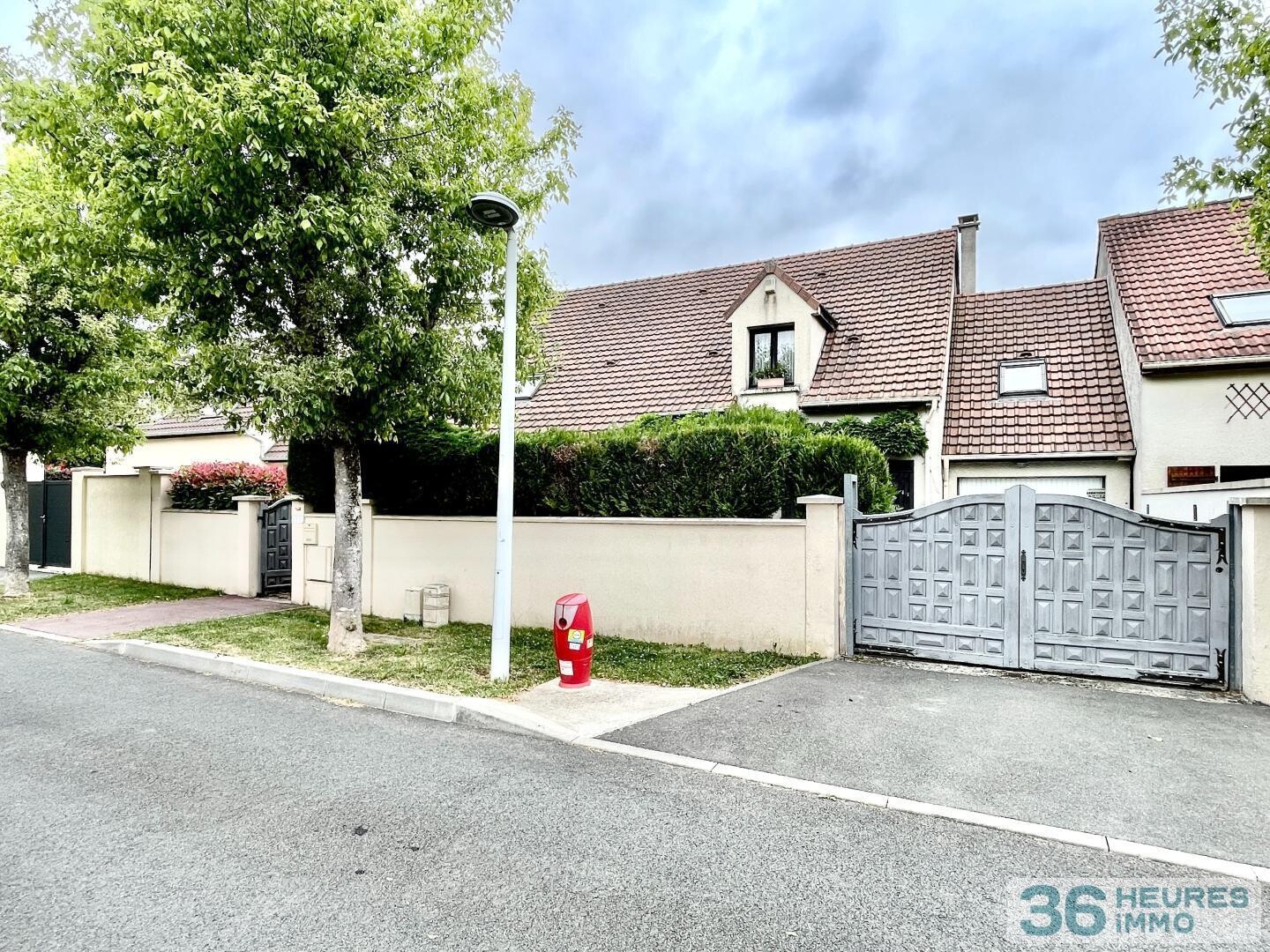 Maison - 9 pièces - 164 m²