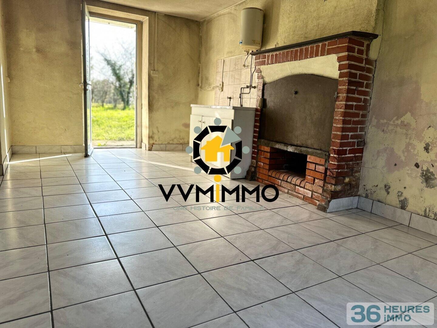 Maison en pierre à rénover 