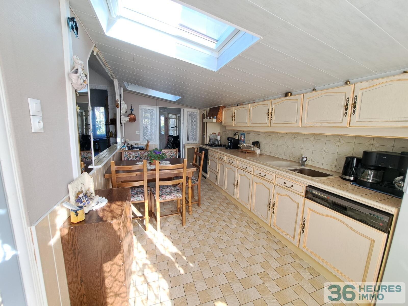 PLAIN PIED AVEC GARAGE ET JARDIN 