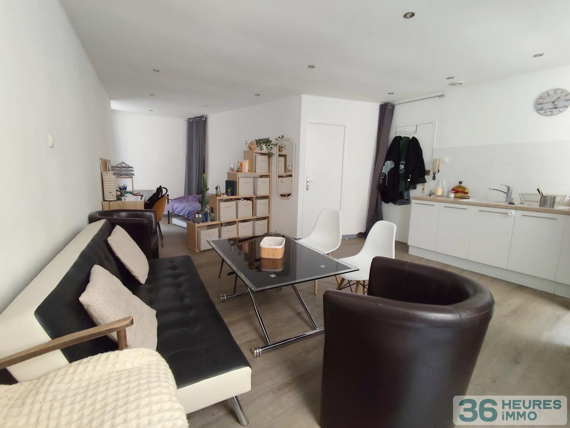 Nîmes écusson, T1 avec cour vendu loué