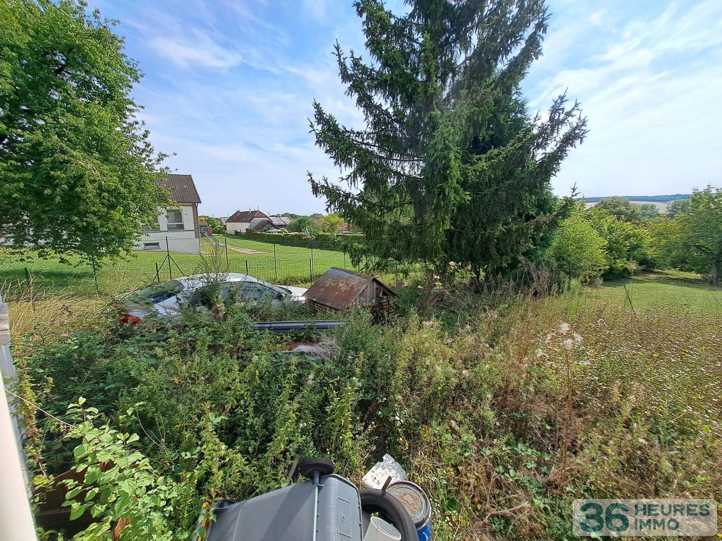 Maison ancienne à rafraîchir sur 279m² terrain.