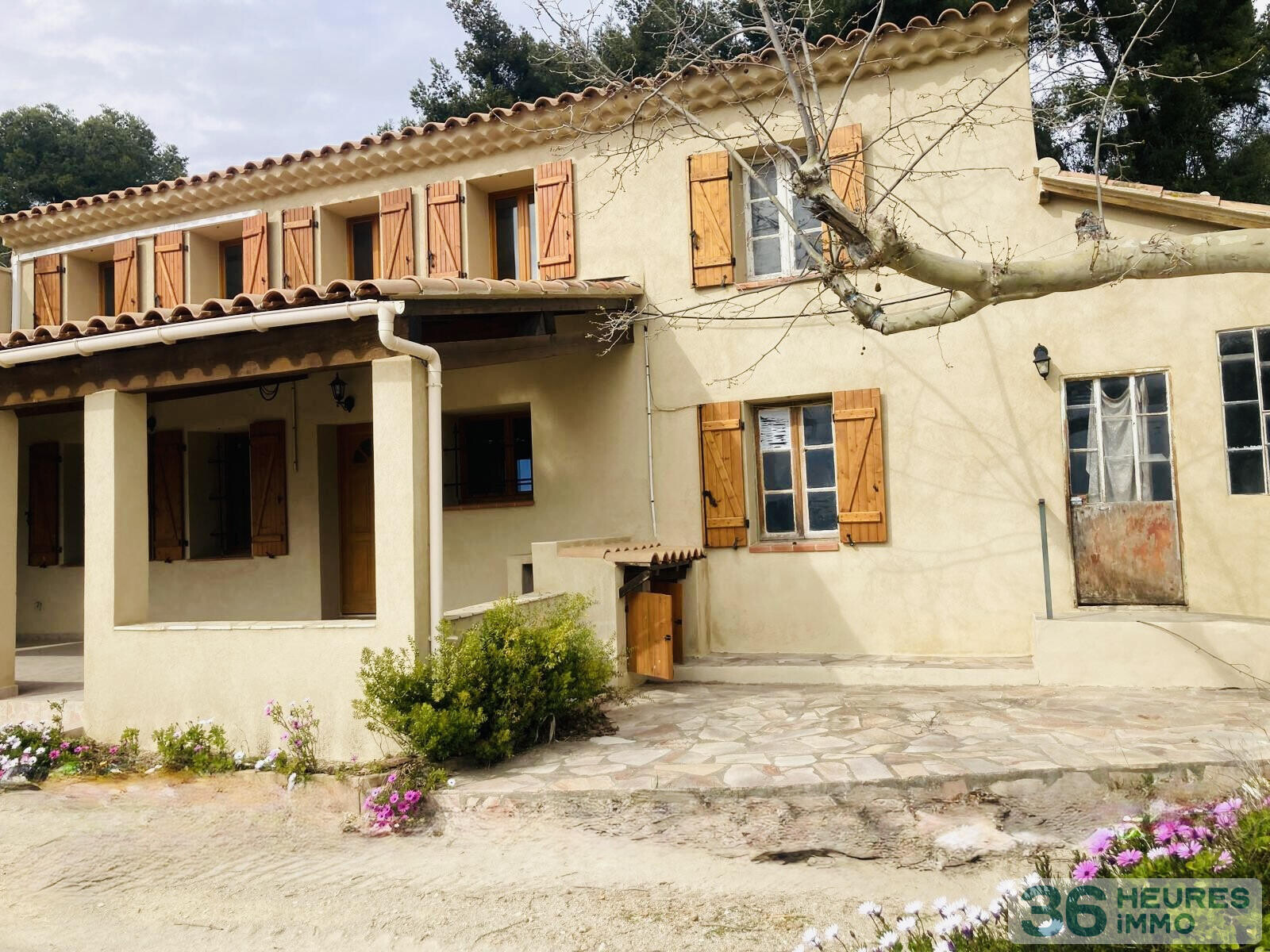 Maison à OLLIOULES 194m2 vue dégagée et aperçu mer