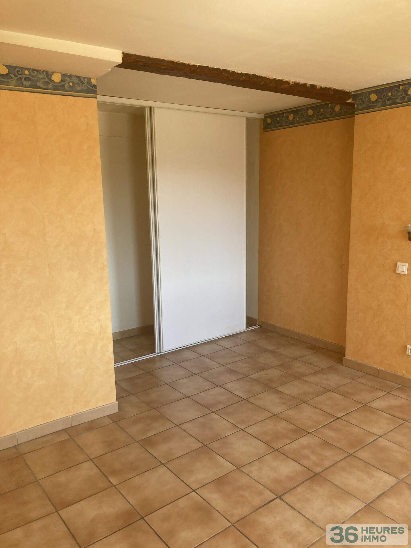 Maison à OLLIOULES 194m2 vue dégagée et aperçu mer