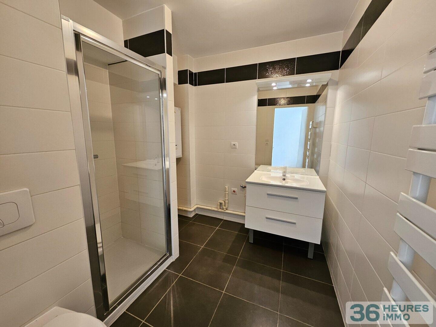 T2 récent à Marcq-en-Barœul avec terrasse et parking