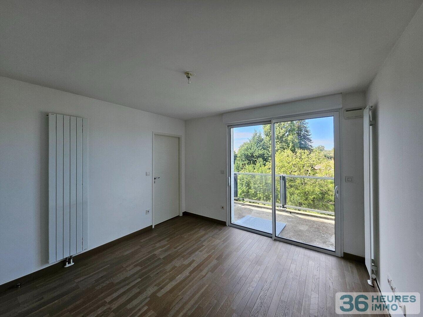 T2 récent à Marcq-en-Barœul avec terrasse et parking