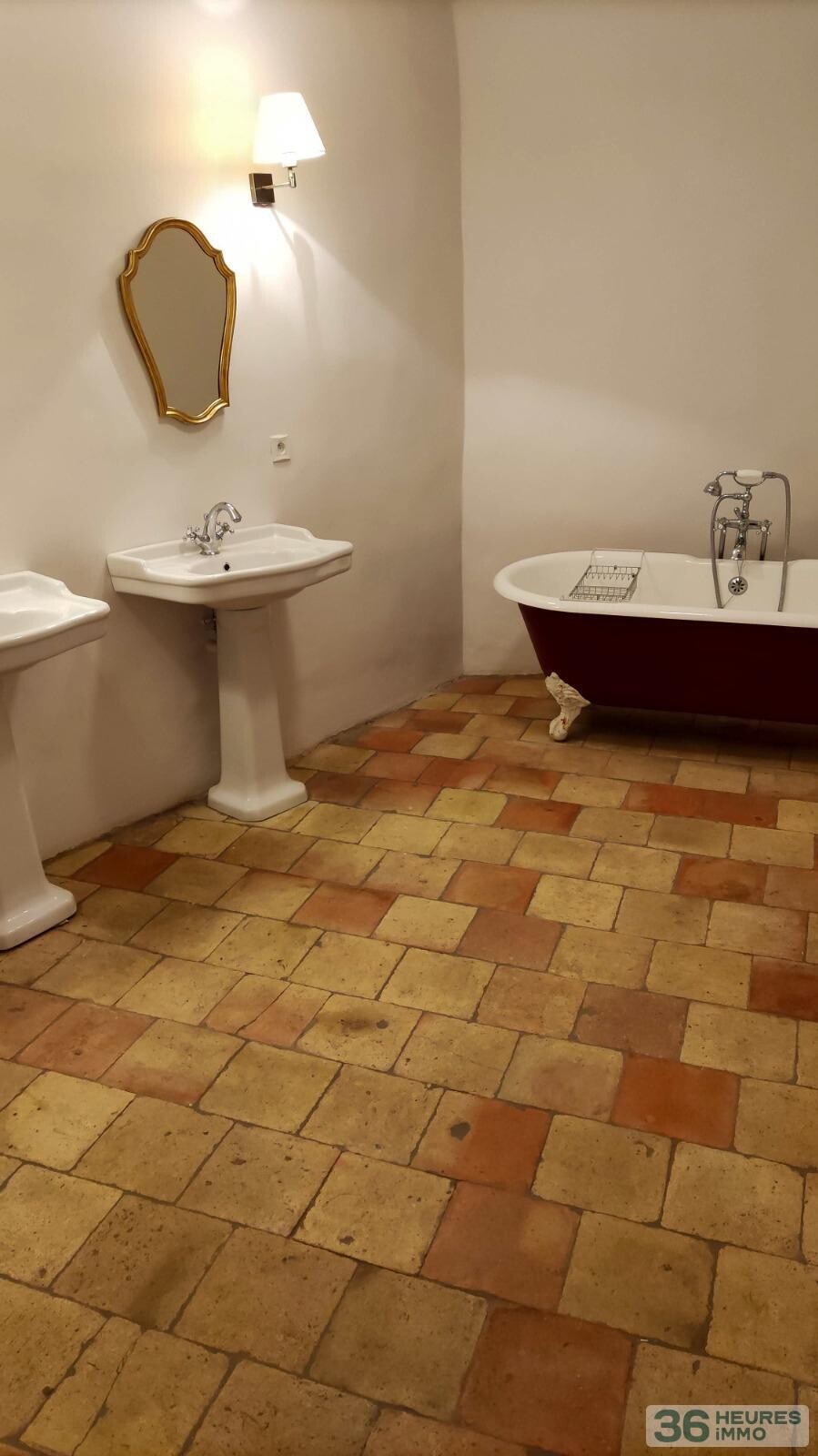 Hôtel particulier au coeur de la citée médiévale de Joyeuse (07)