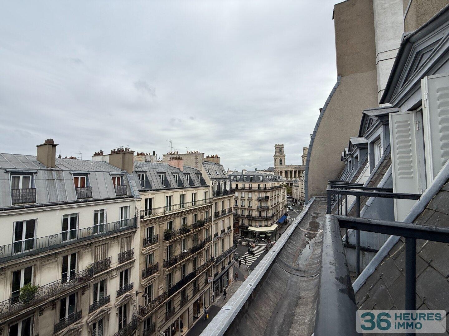 AU COEUR DE SAINT GERMAIN, STUDIO DERNIER ETAGE ASCENSEUR