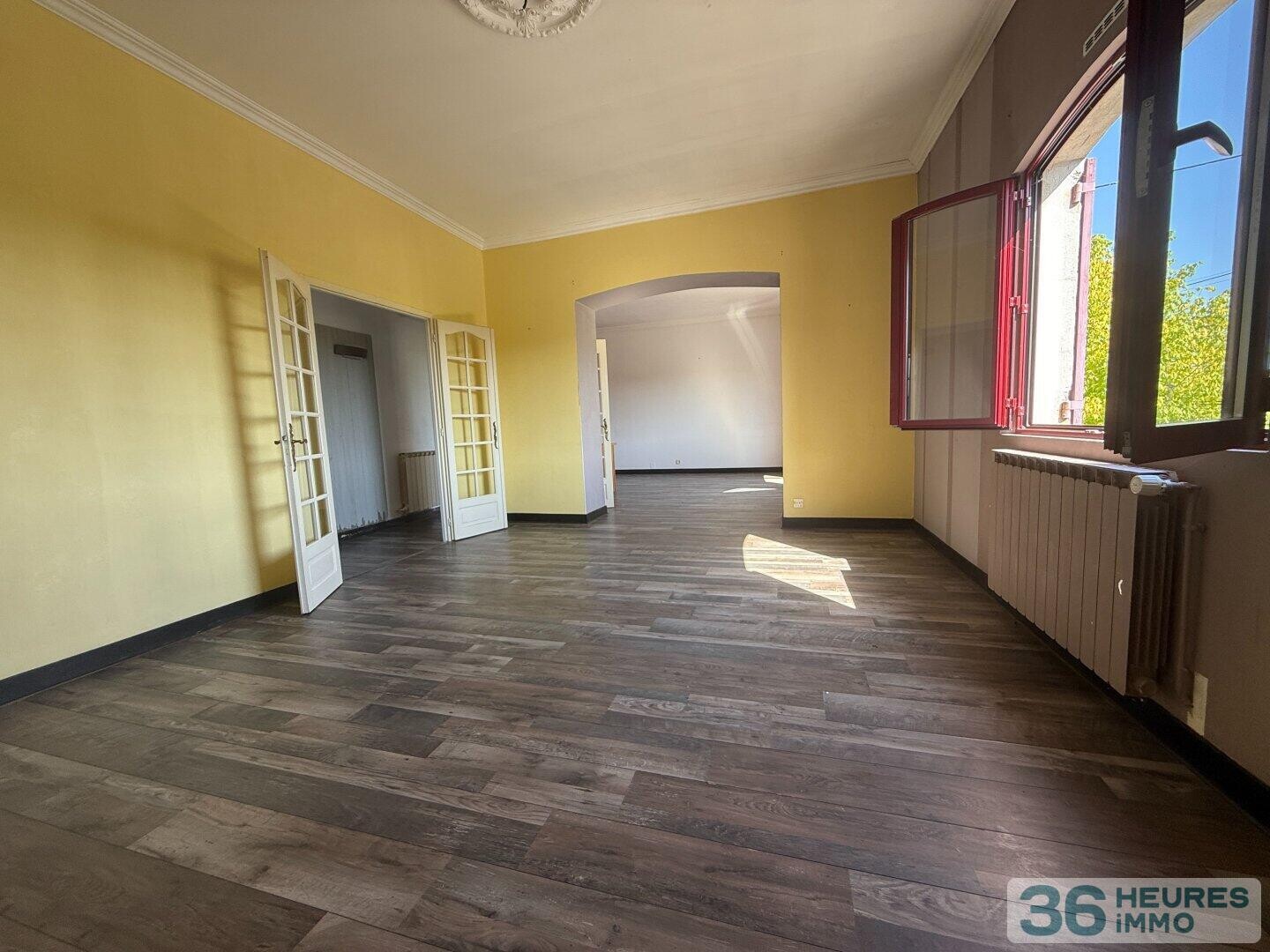 immeuble avec local commercial et appartement