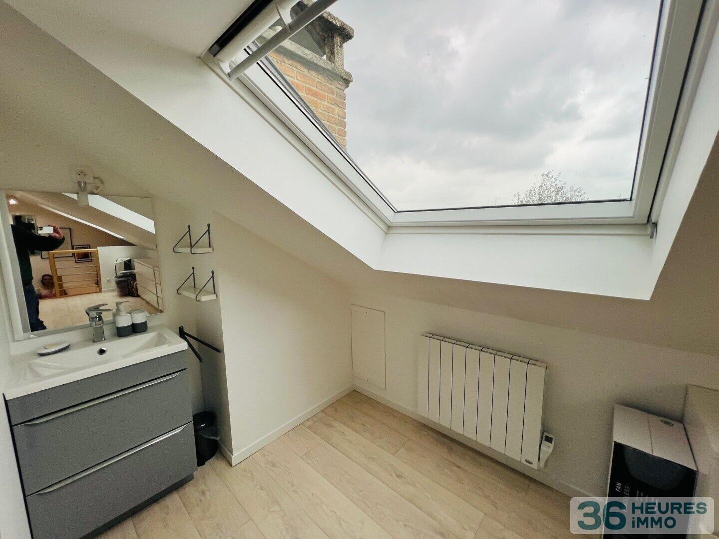 CROIX Beaumont 6 PIECES 135 m² Terrain 747 m² Garage