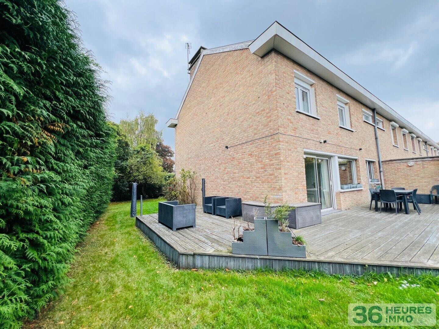 CROIX Beaumont 6 PIECES 135 m² Terrain 747 m² Garage