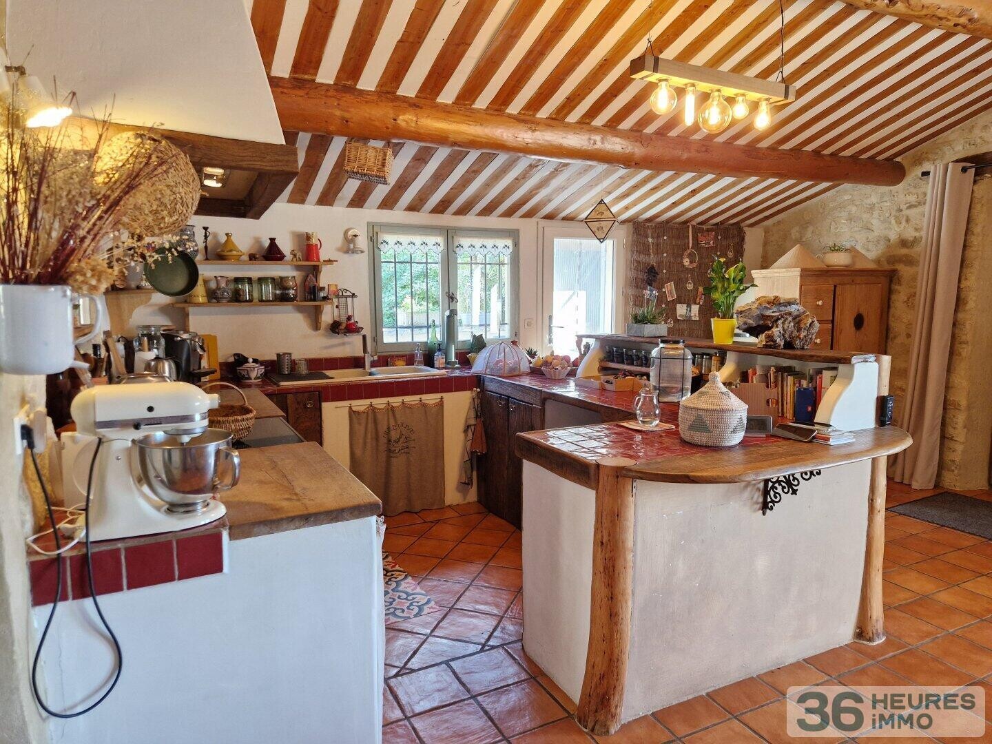 Maison en Pierre et dépendance