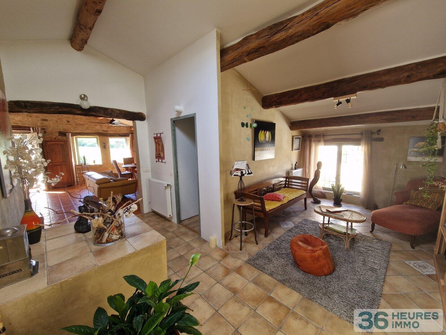 Maison en Pierre et dépendance