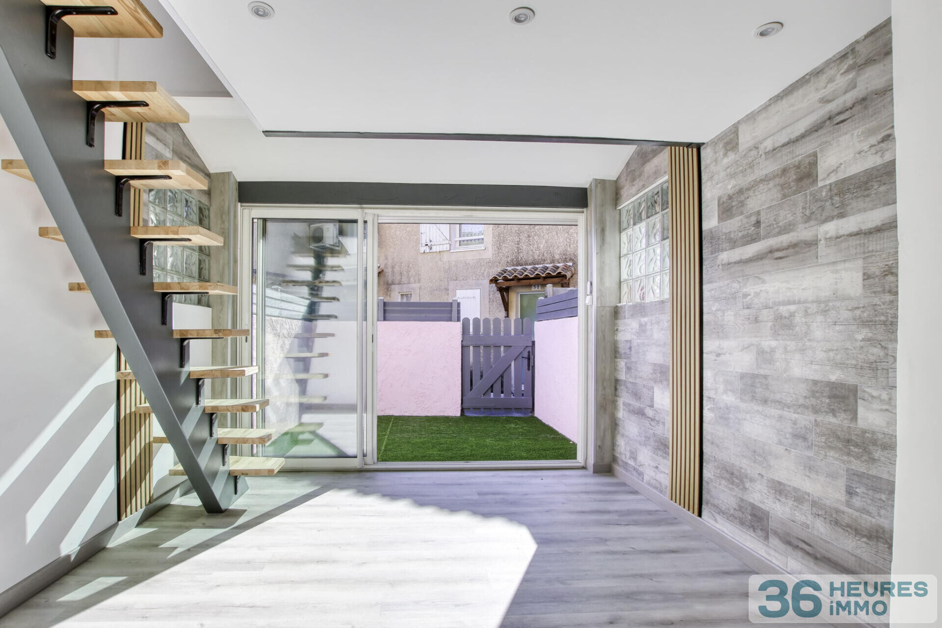 VENTE INTERACTIVE - Villa club, résidence avec piscine à Sanary-Sur-Mer (83)