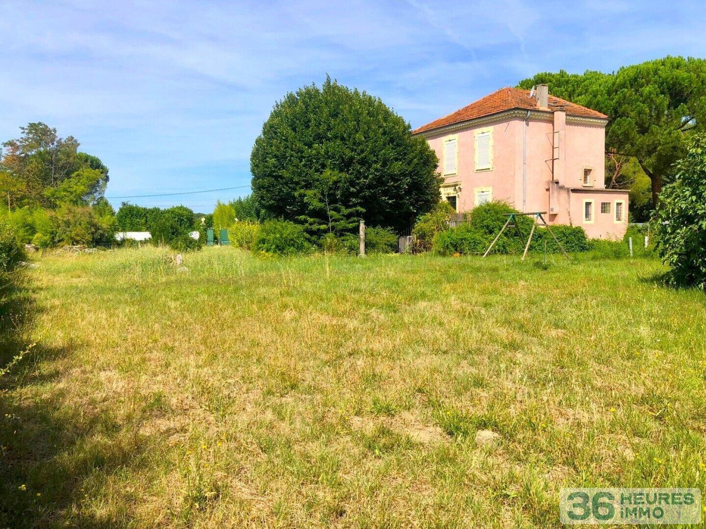 Valréas-Maison ancienne à rénovée