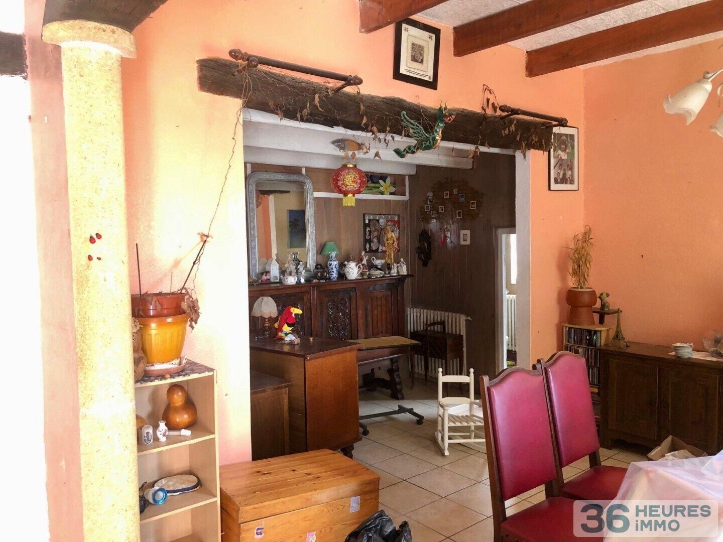 Valréas-Maison ancienne à rénovée